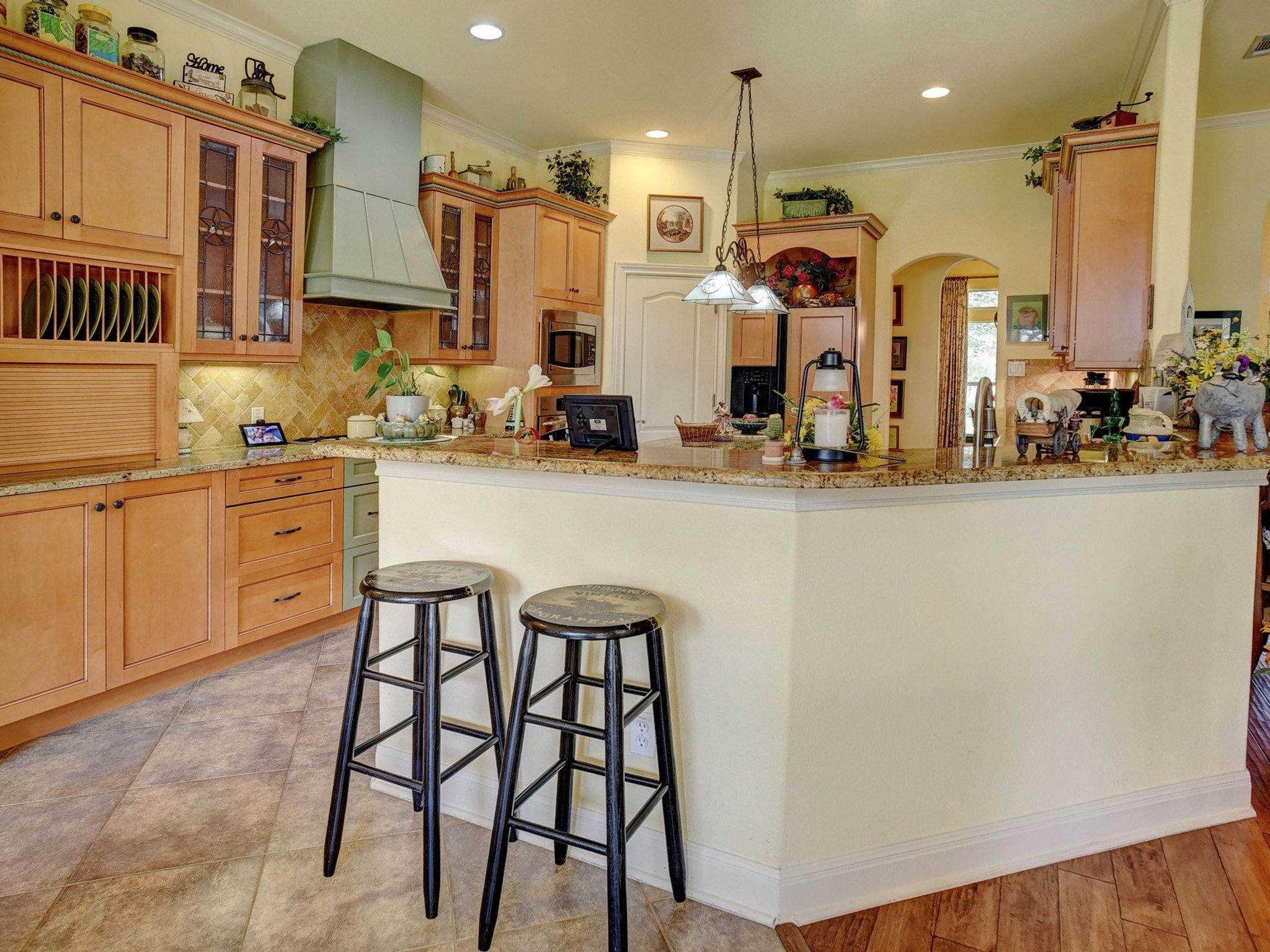 main property photo 16