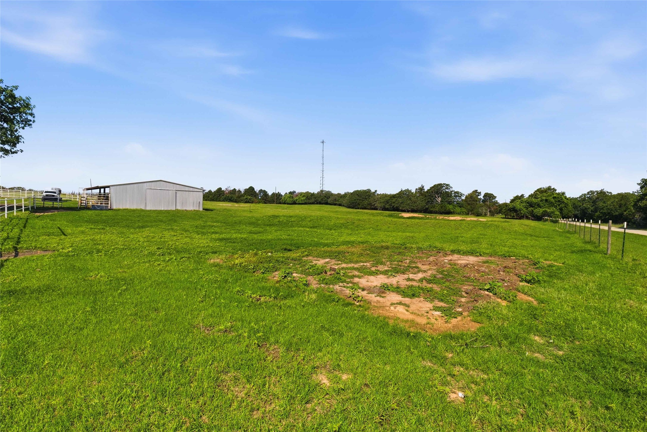main property photo 29