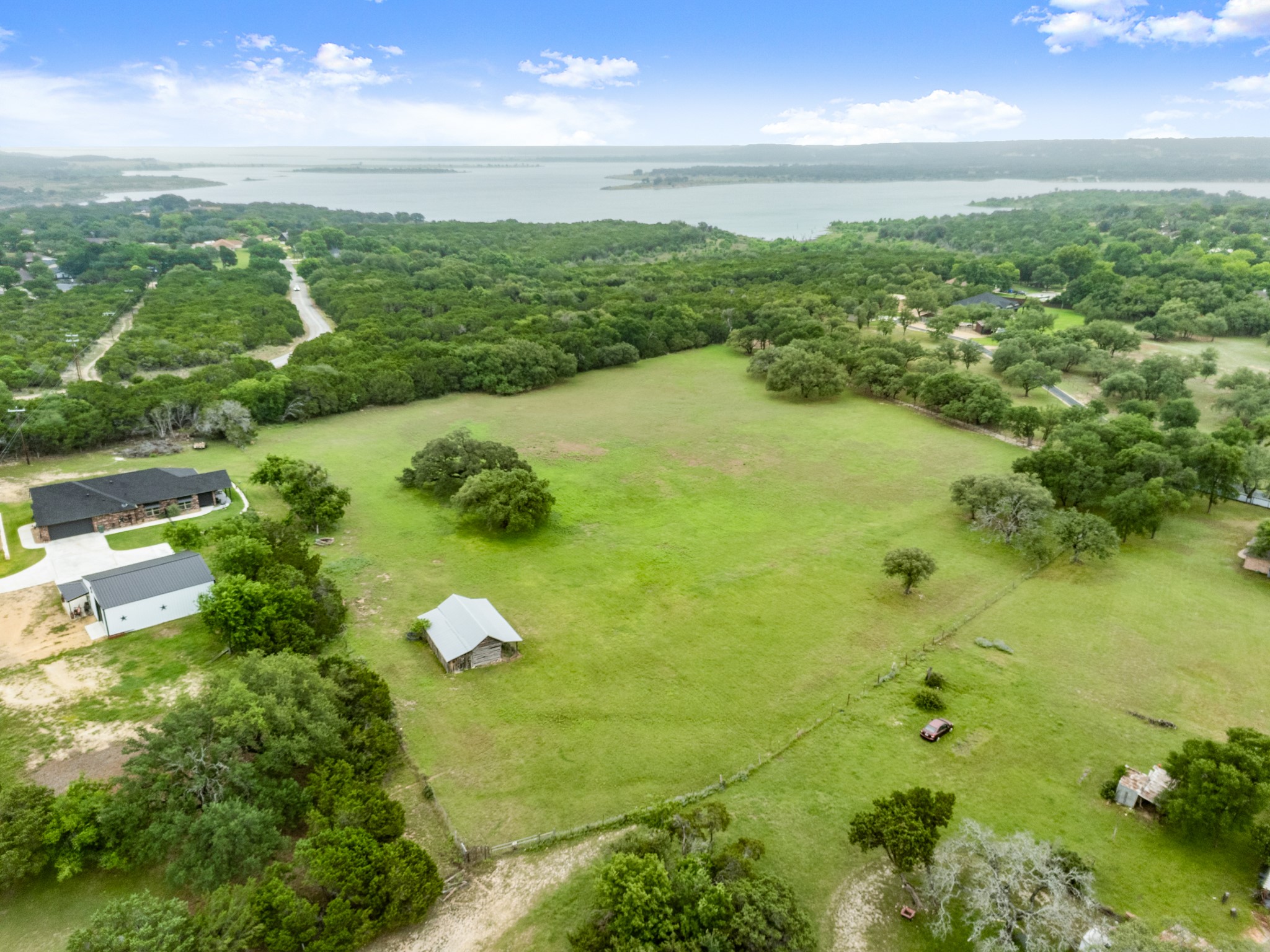 main property photo 27