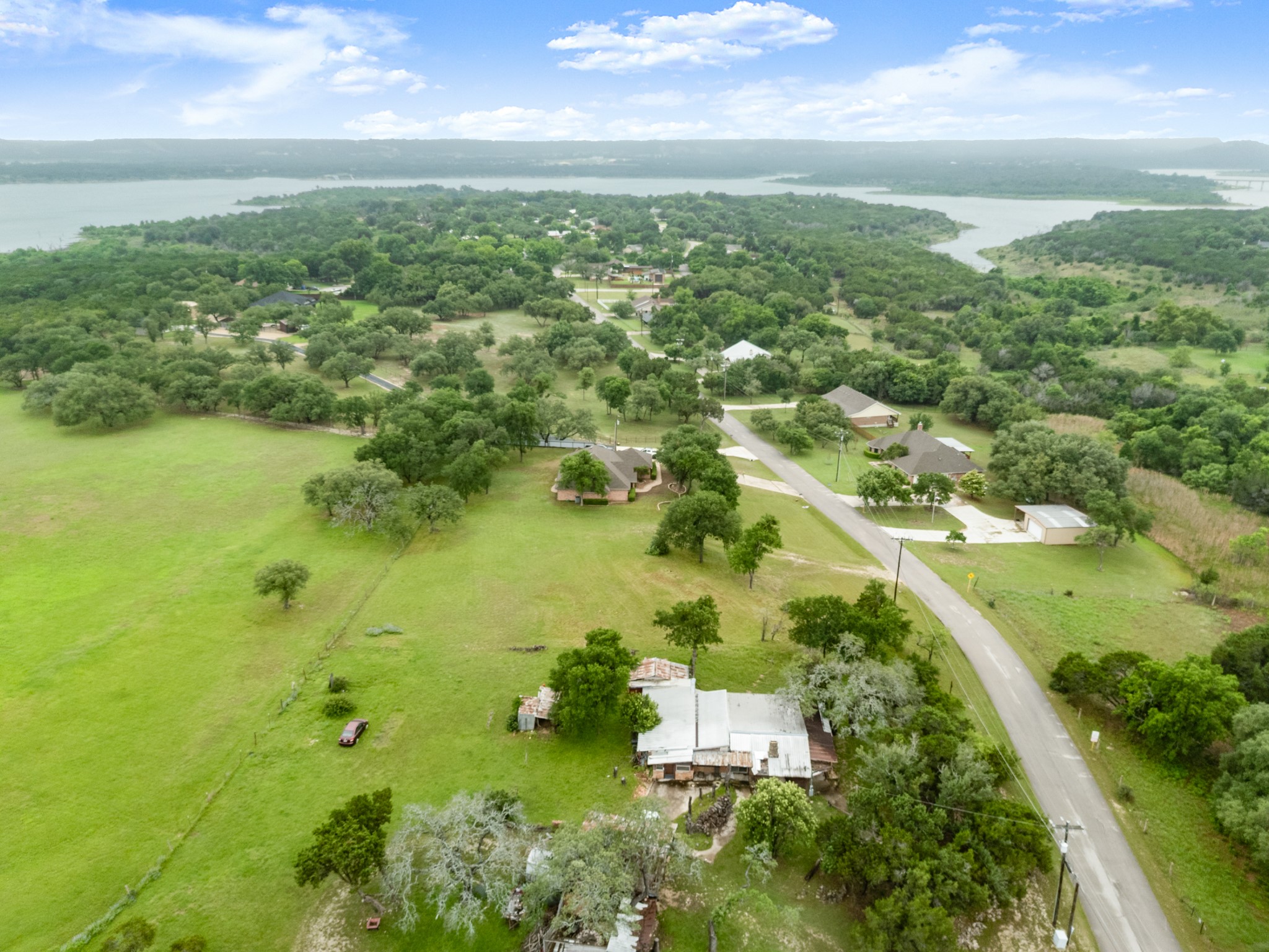 main property photo 28