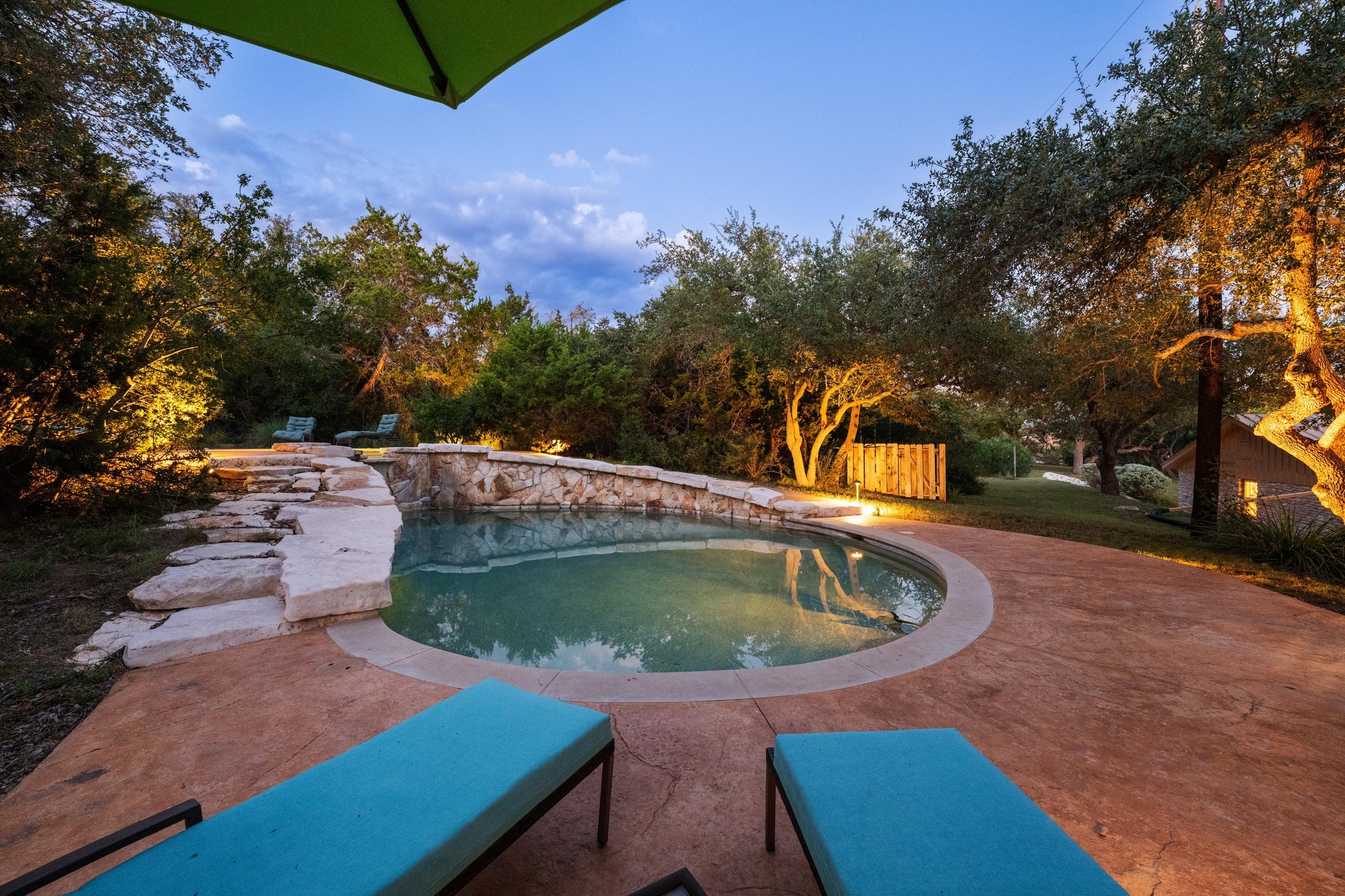 main property photo 15
