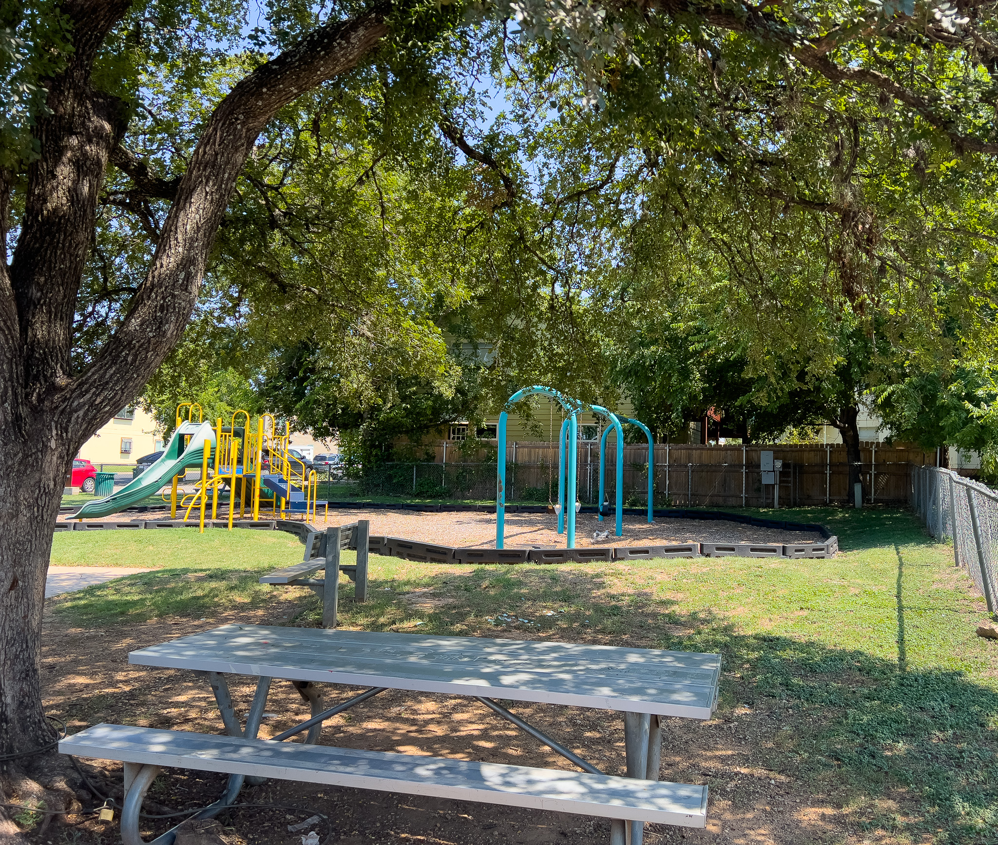 main property photo 10