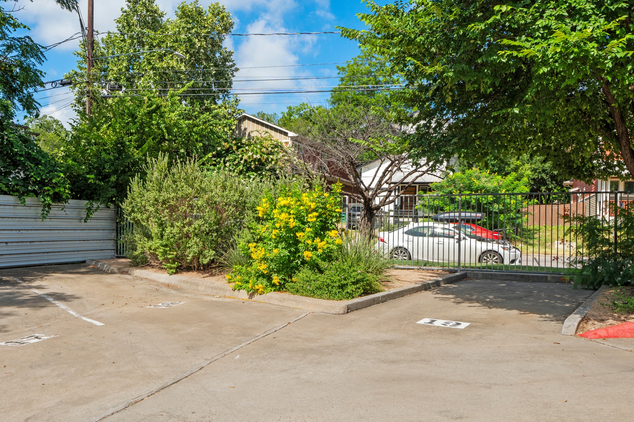 main property photo 24