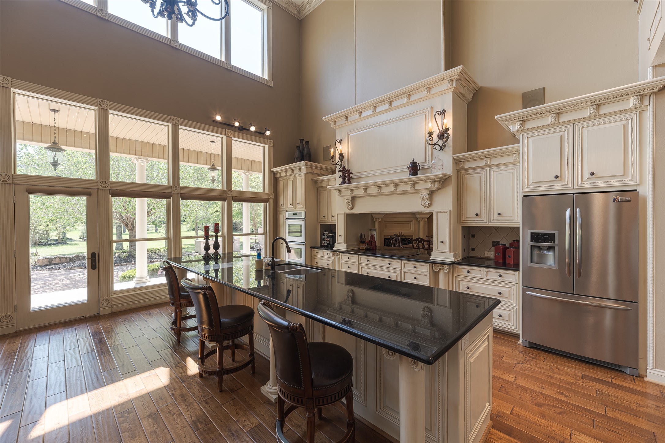 main property photo 8