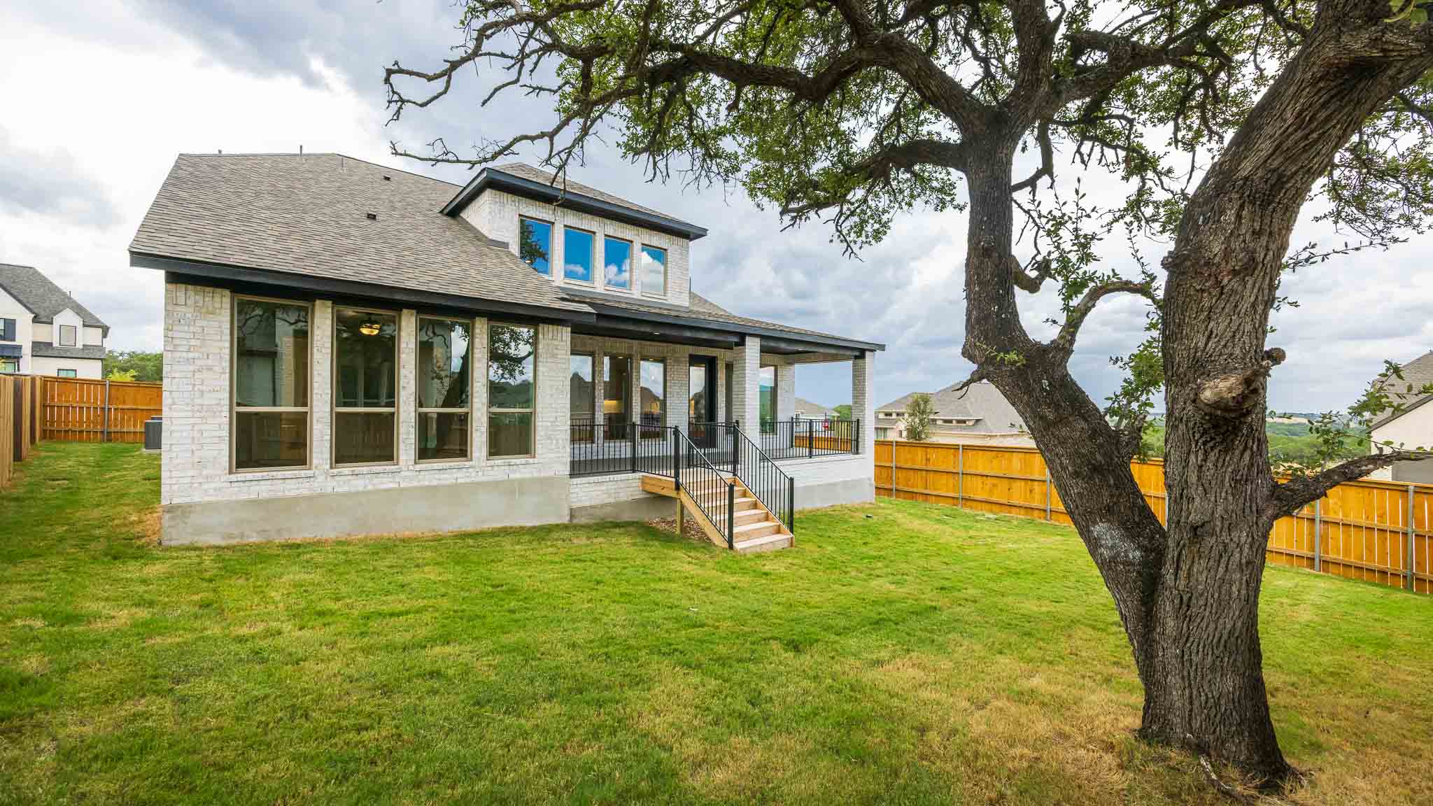 main property photo 12