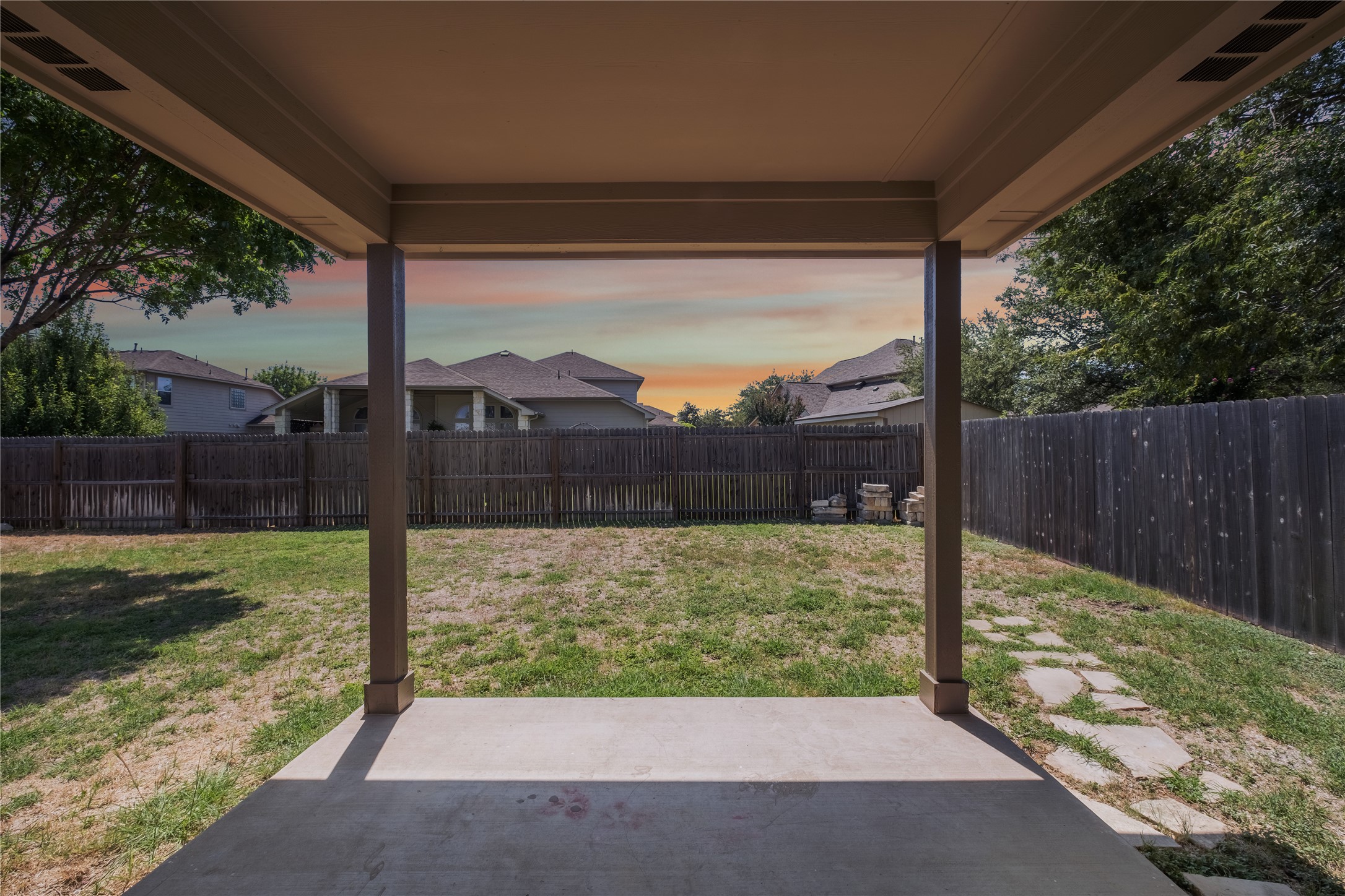 main property photo 12