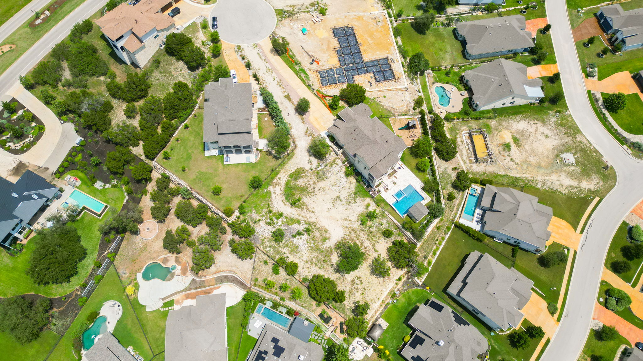 main property photo 10