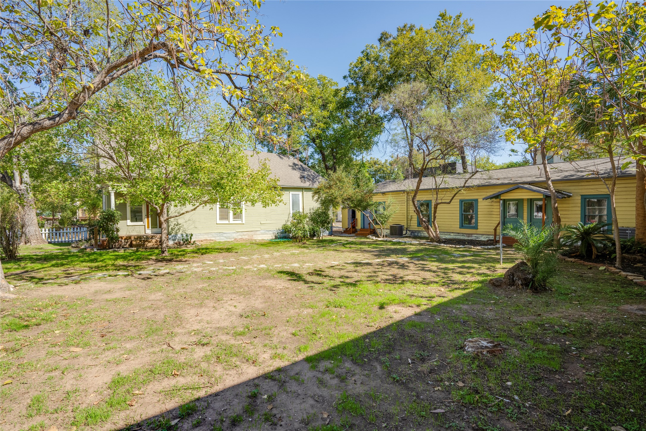 main property photo 22
