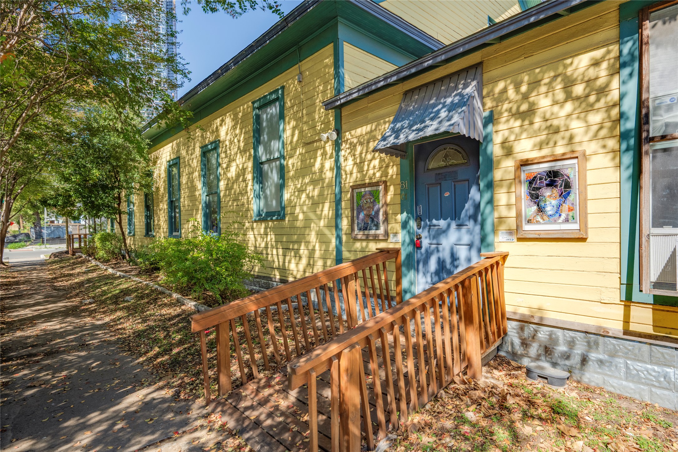 main property photo 28