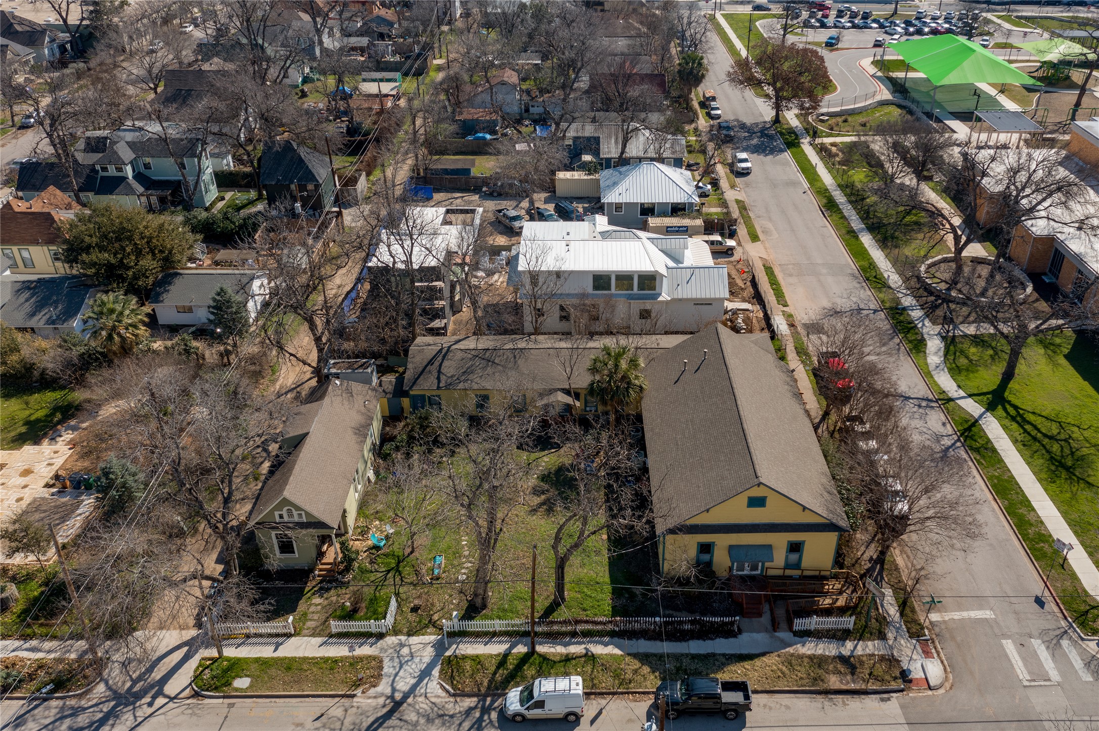 main property photo 33
