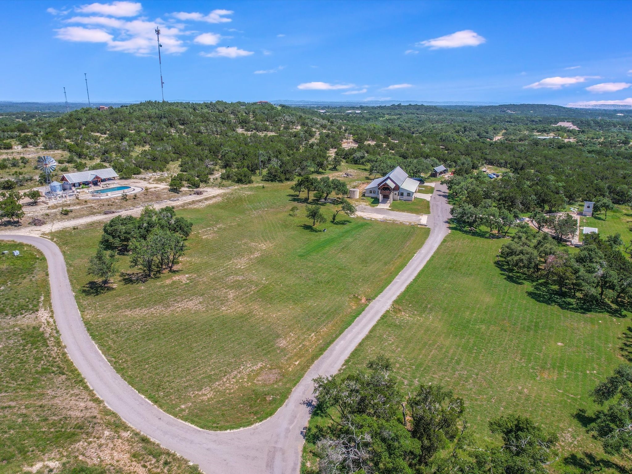 main property photo 5