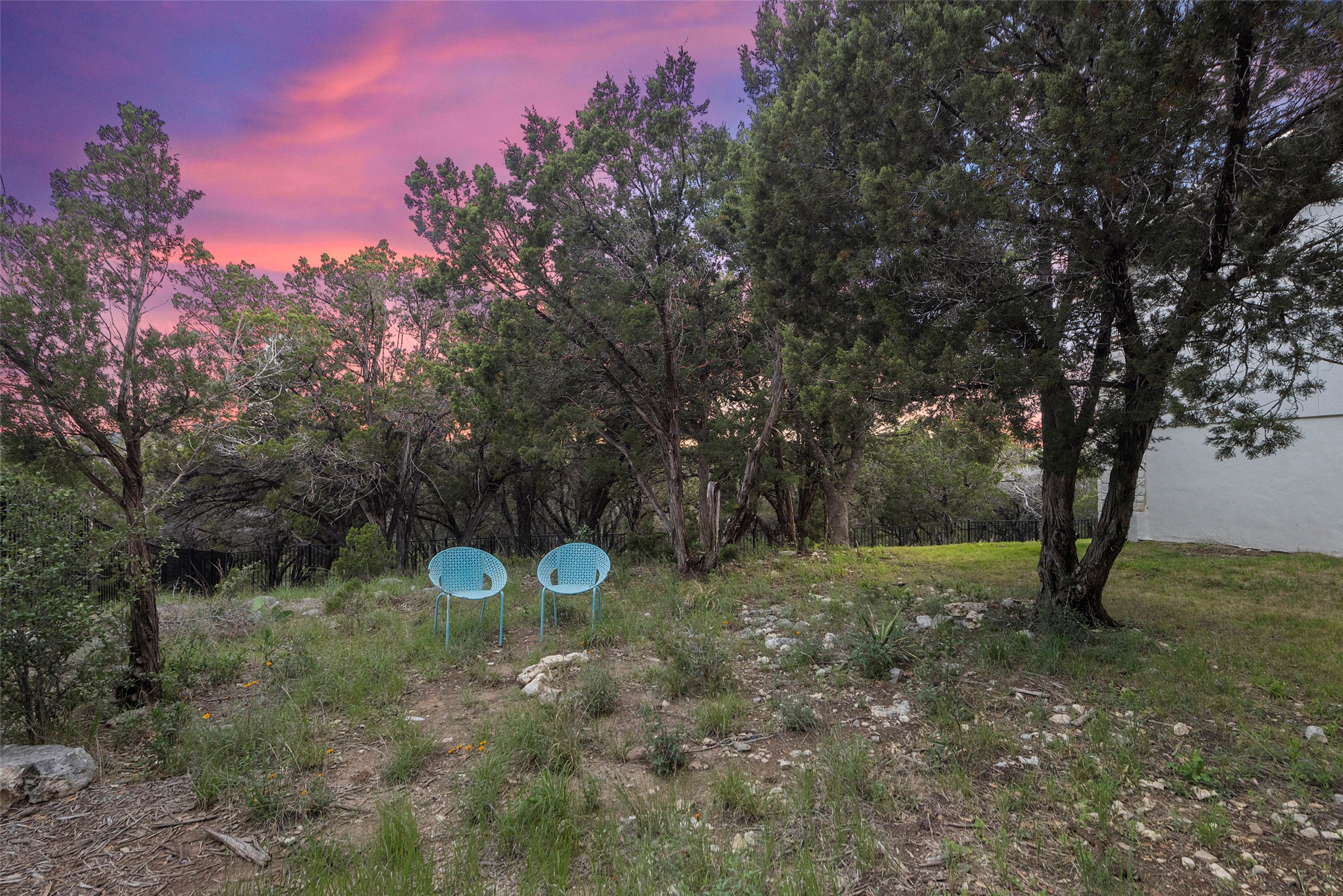 main property photo 31