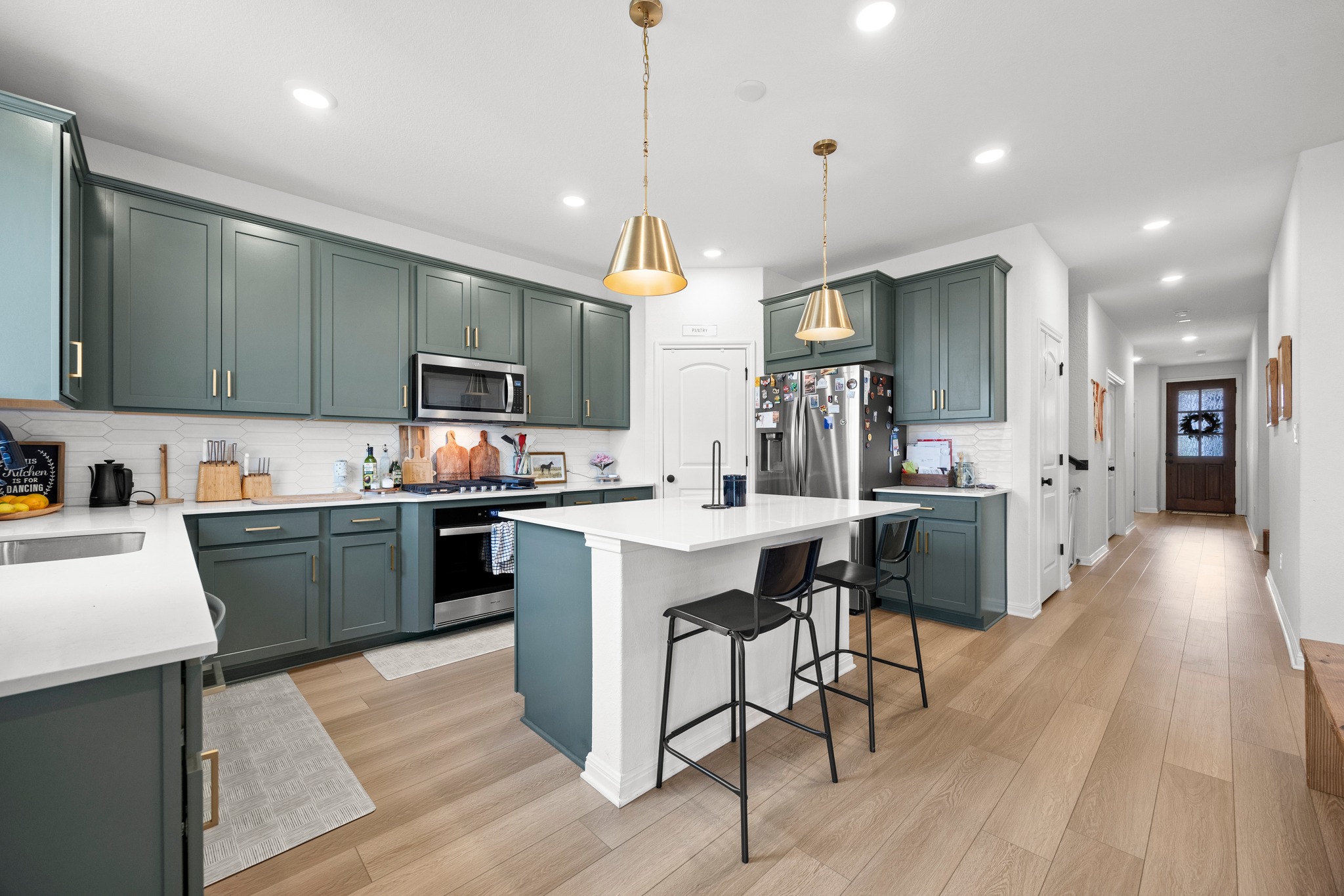 main property photo 4