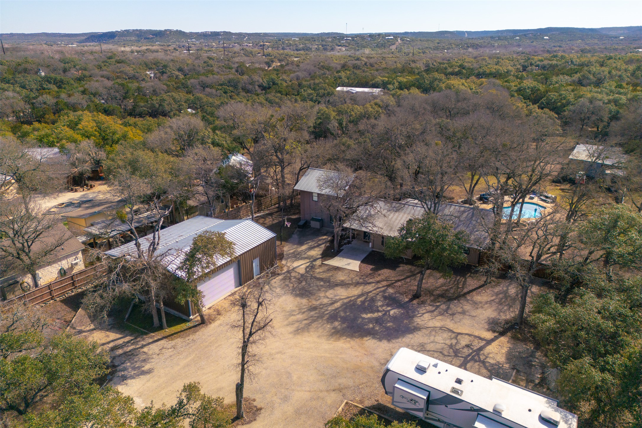 main property photo 32