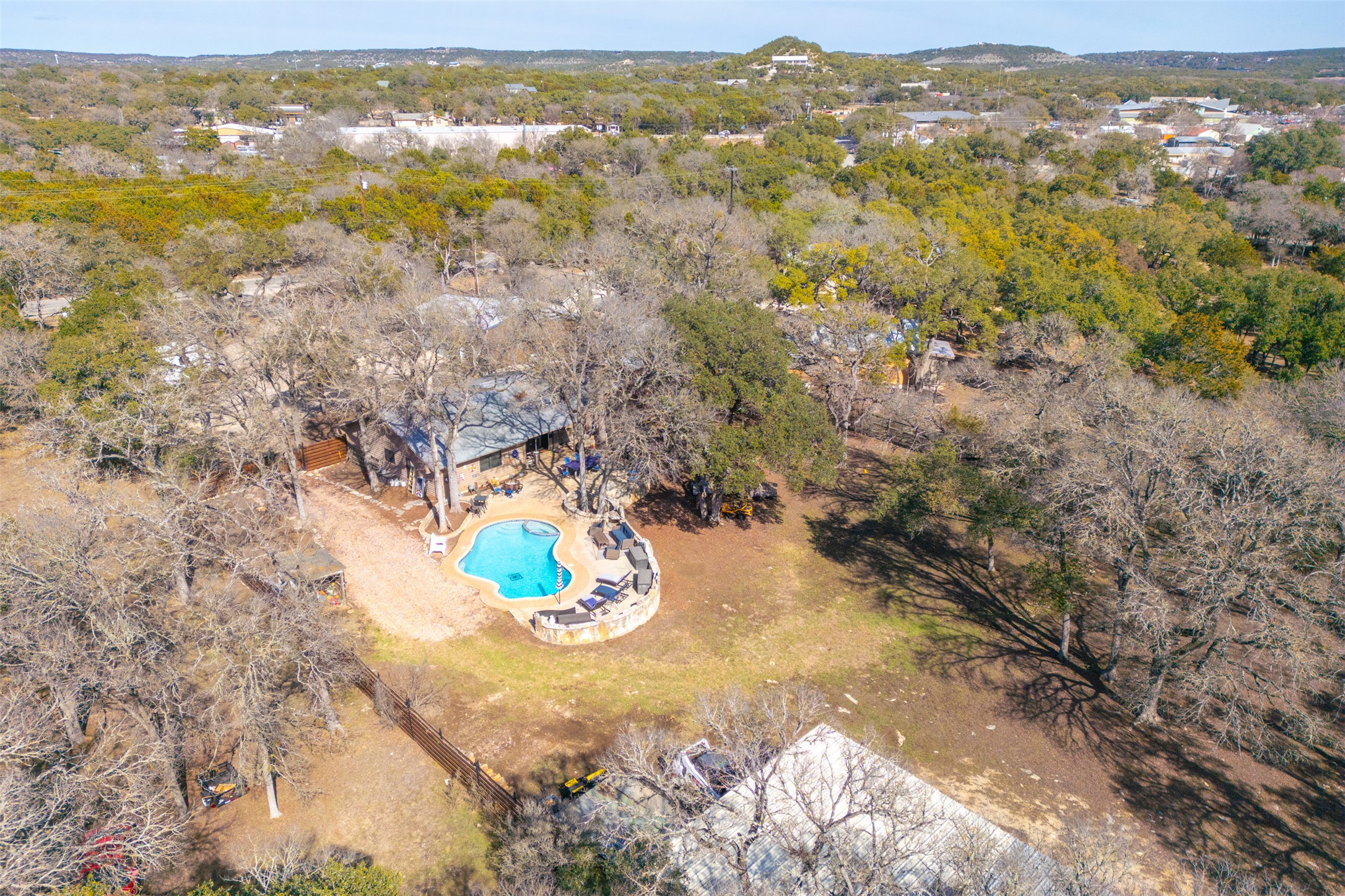 main property photo 35