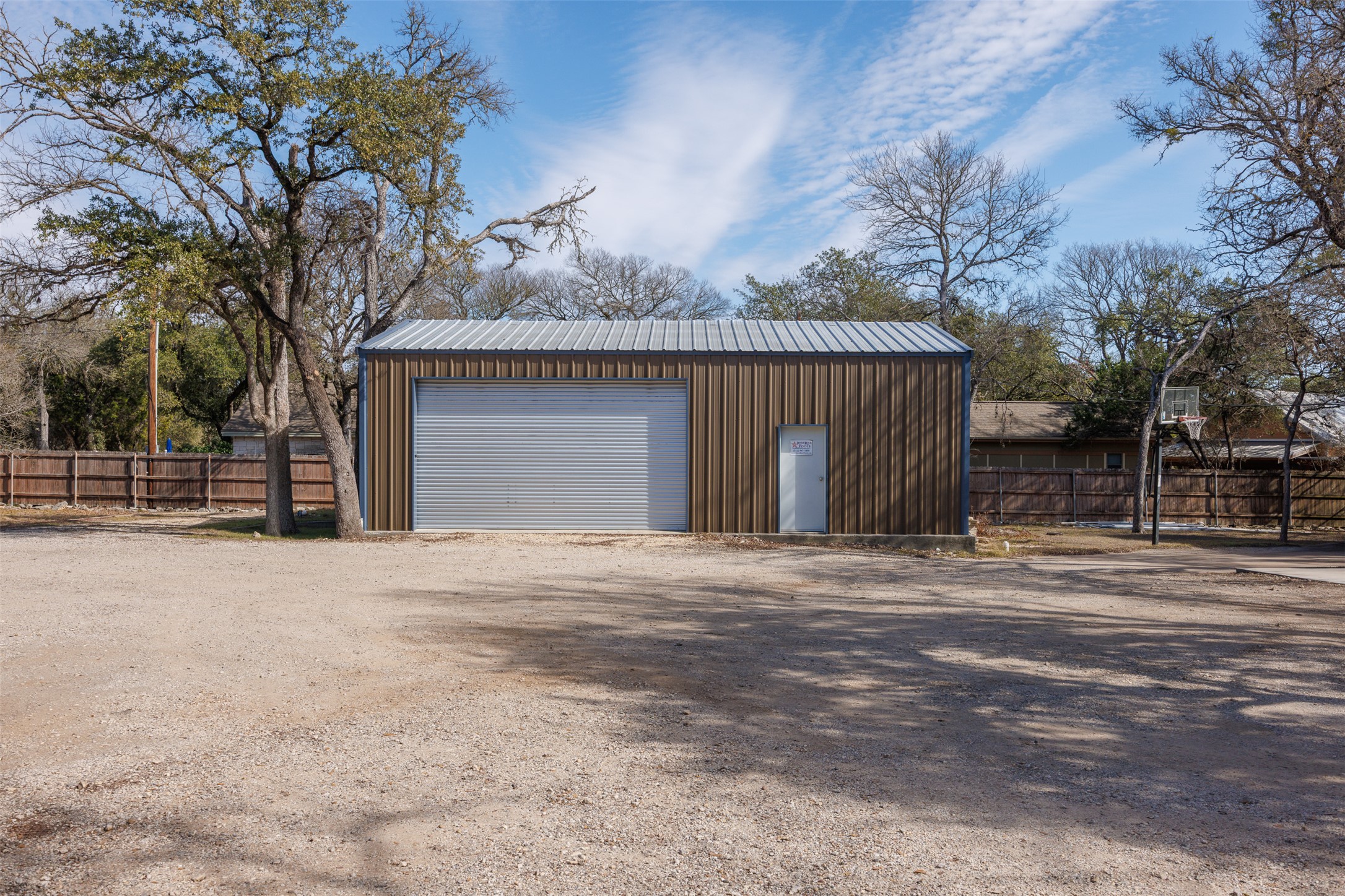 main property photo 36