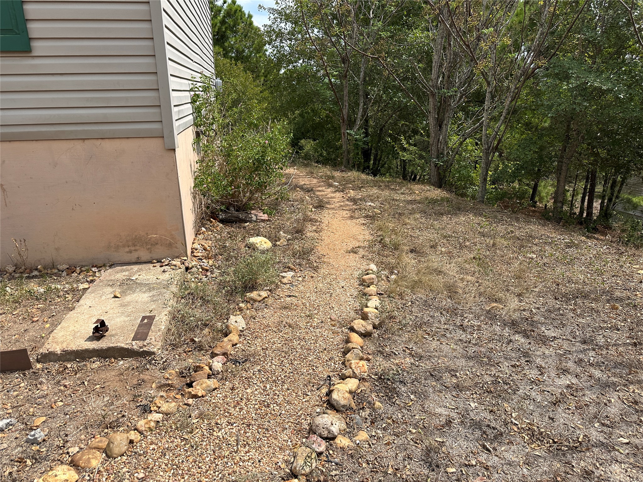 main property photo 37