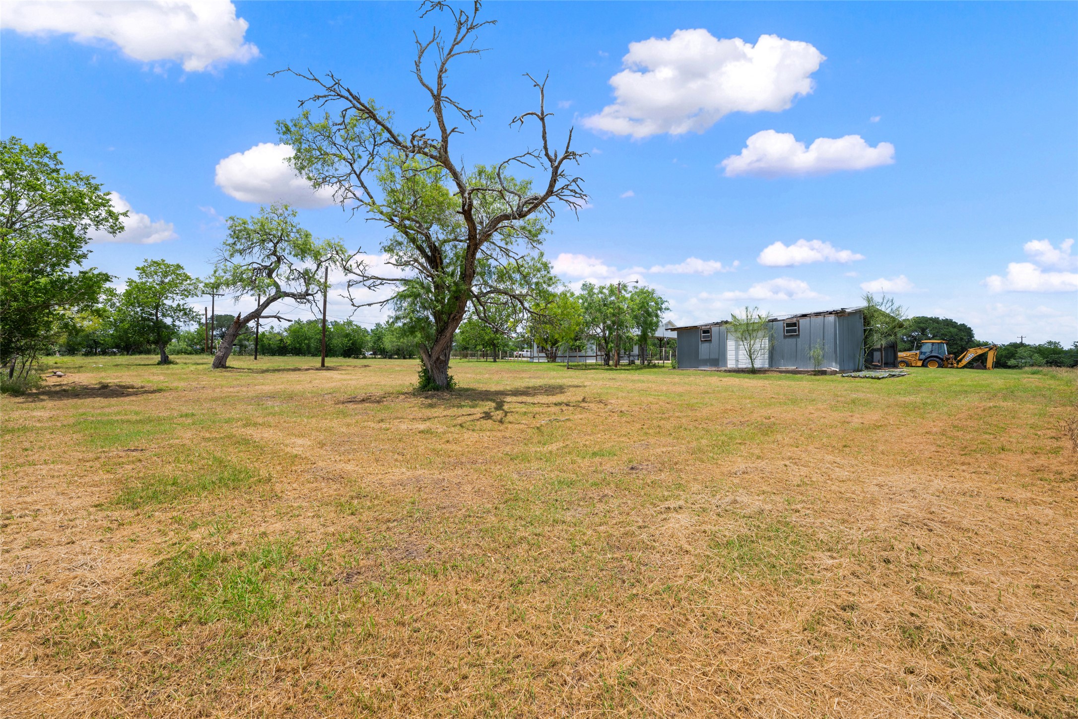 main property photo 35