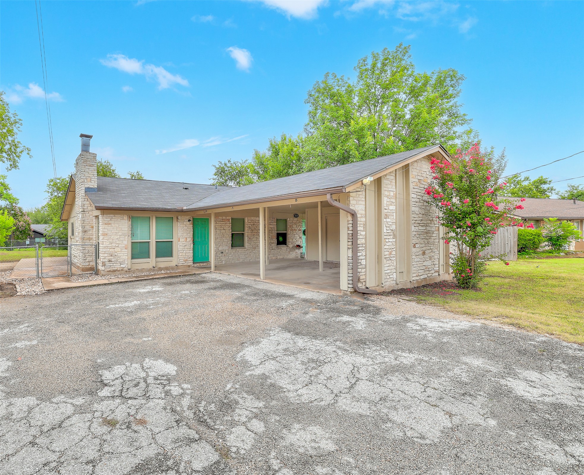 main property photo 19