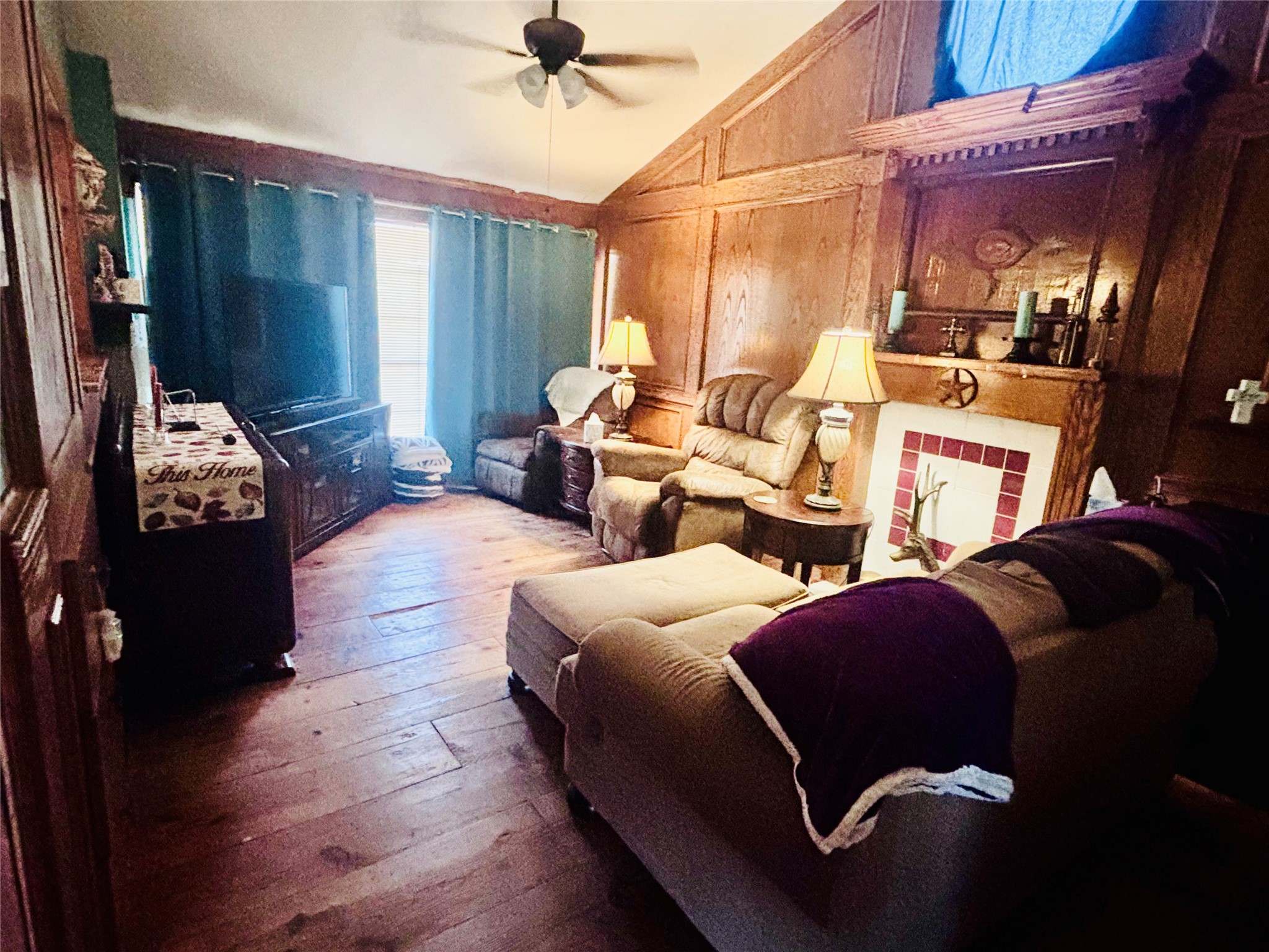 main property photo 17
