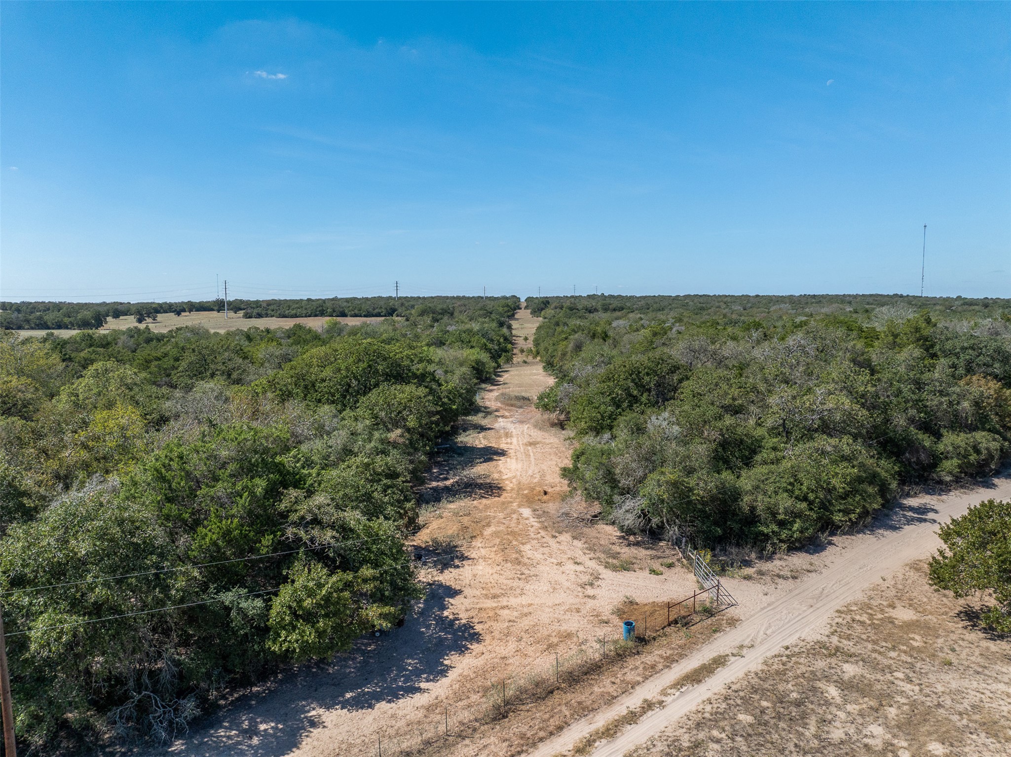 main property photo 27