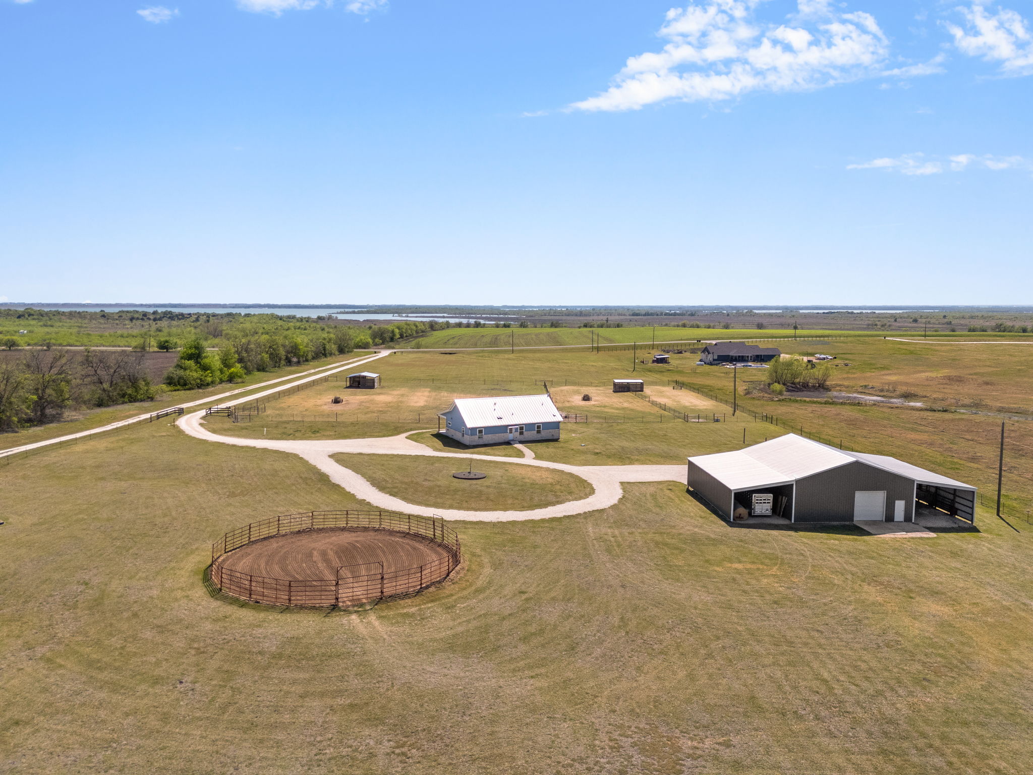 main property photo 37