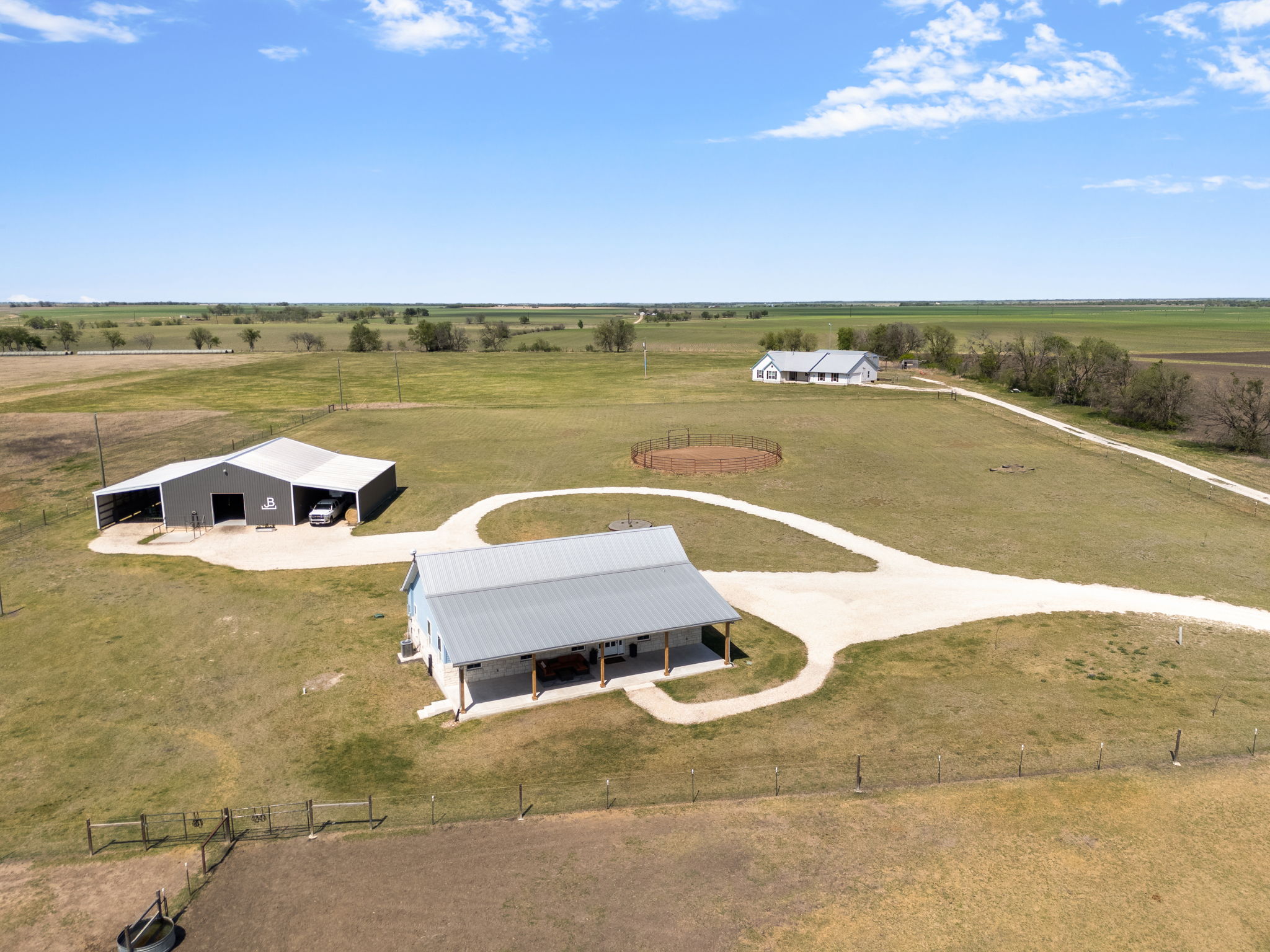 main property photo 38