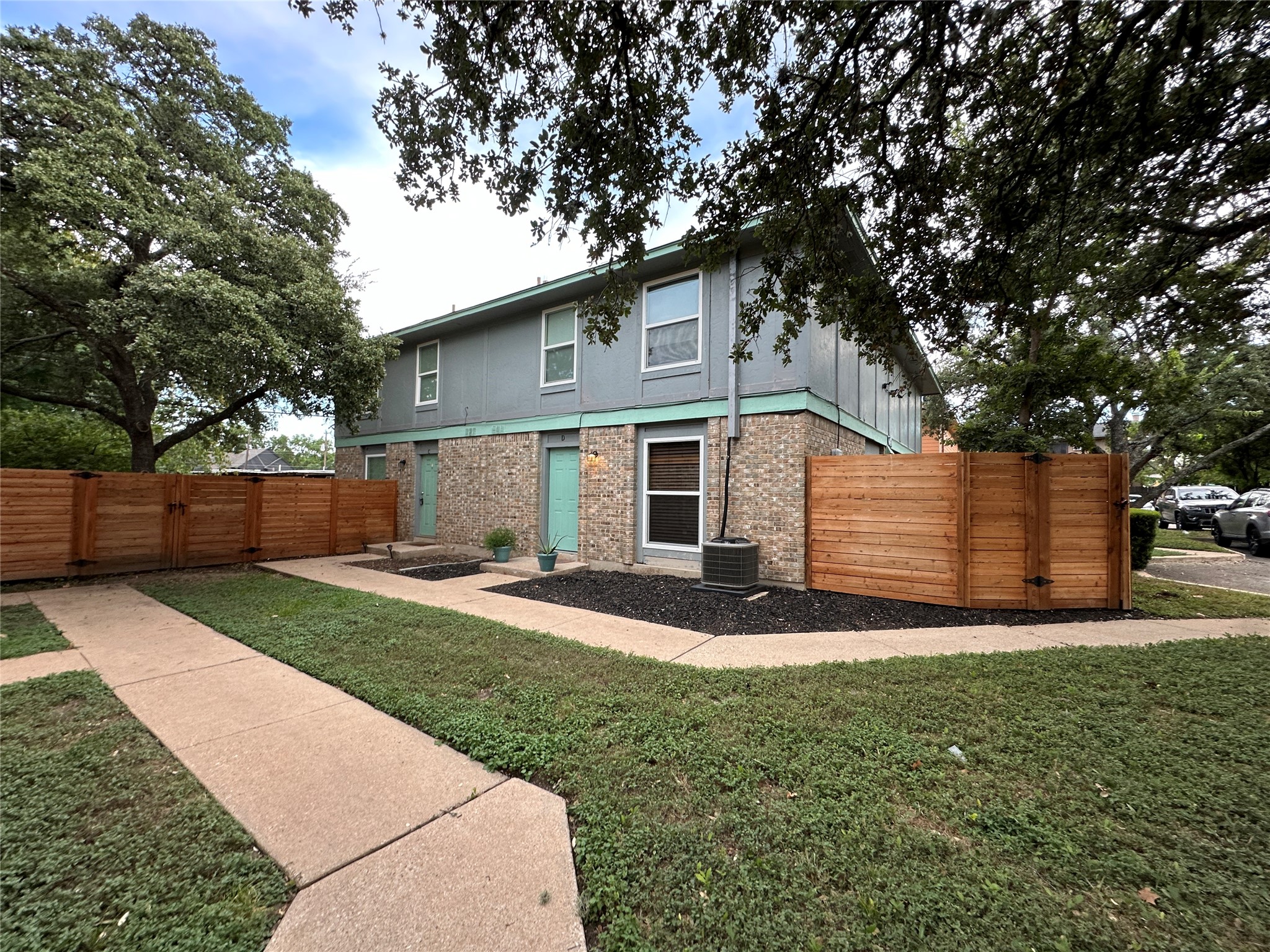 main property photo 22