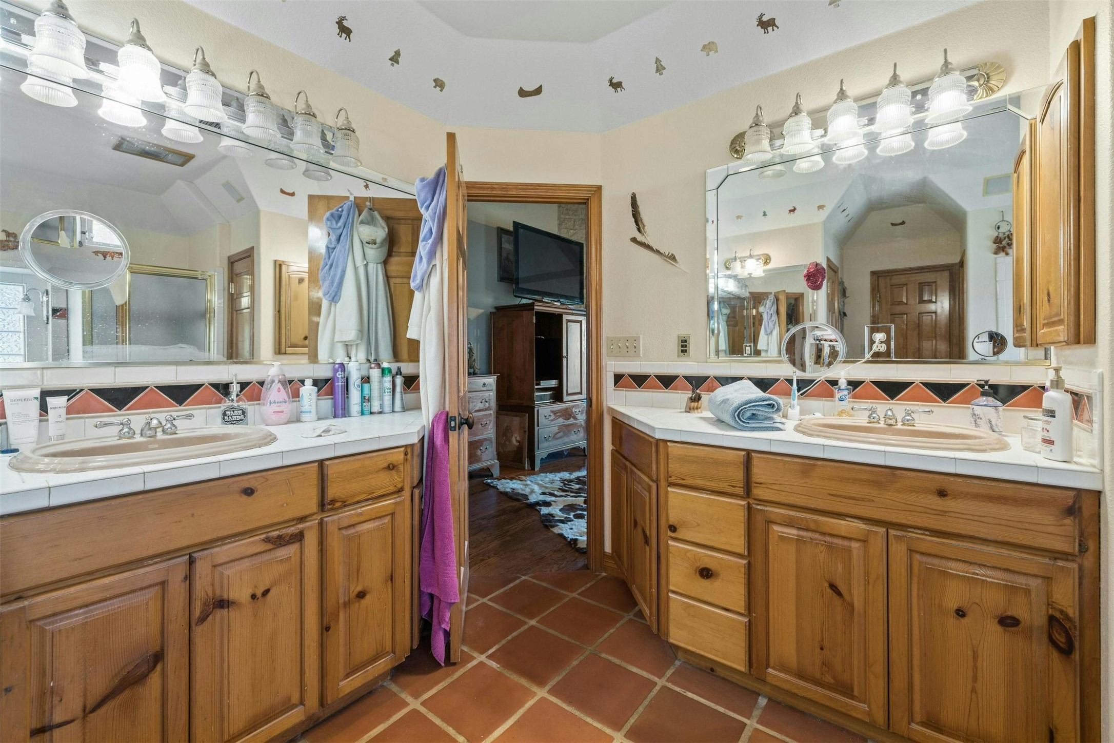 main property photo 12