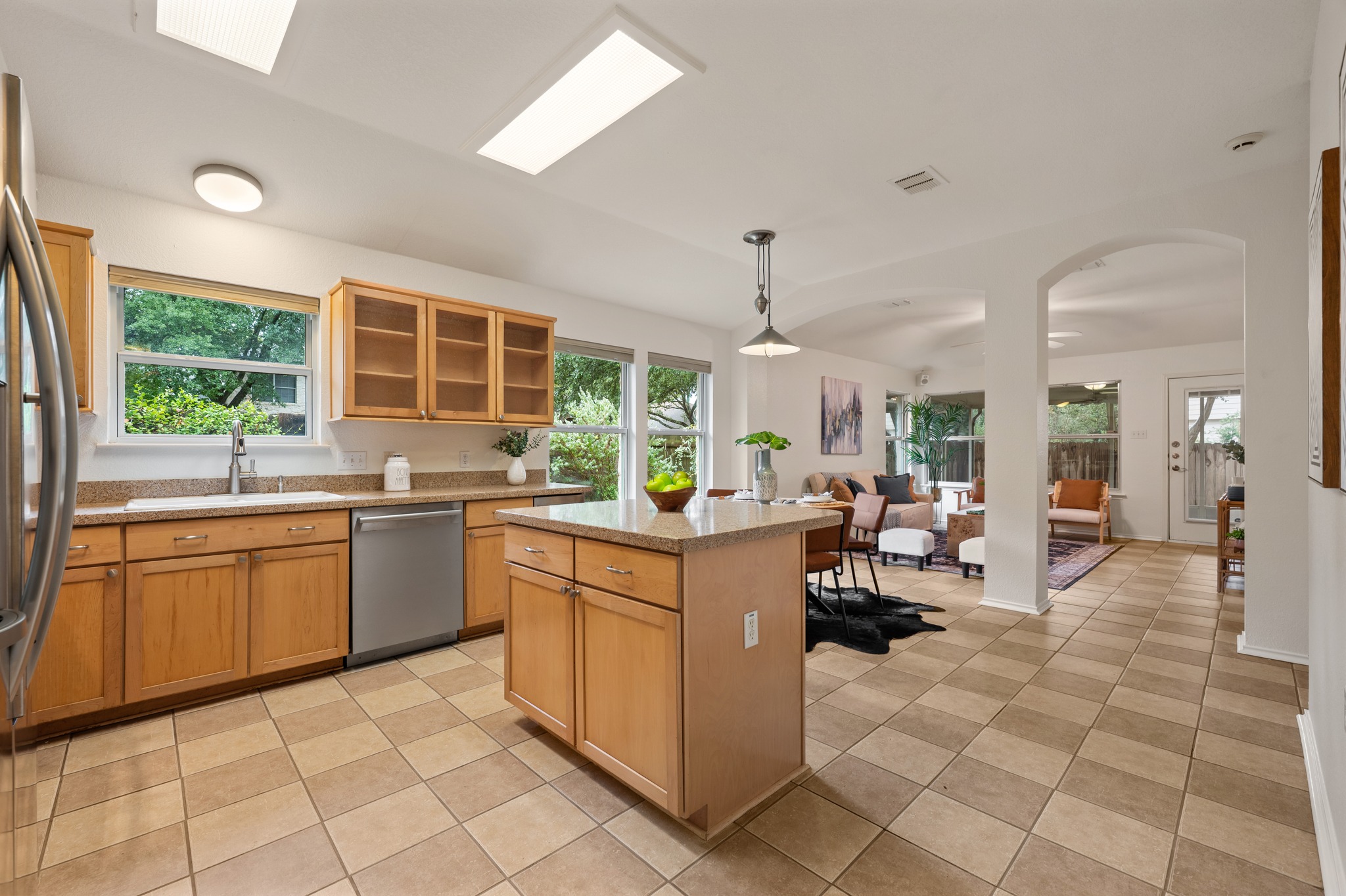 main property photo 10