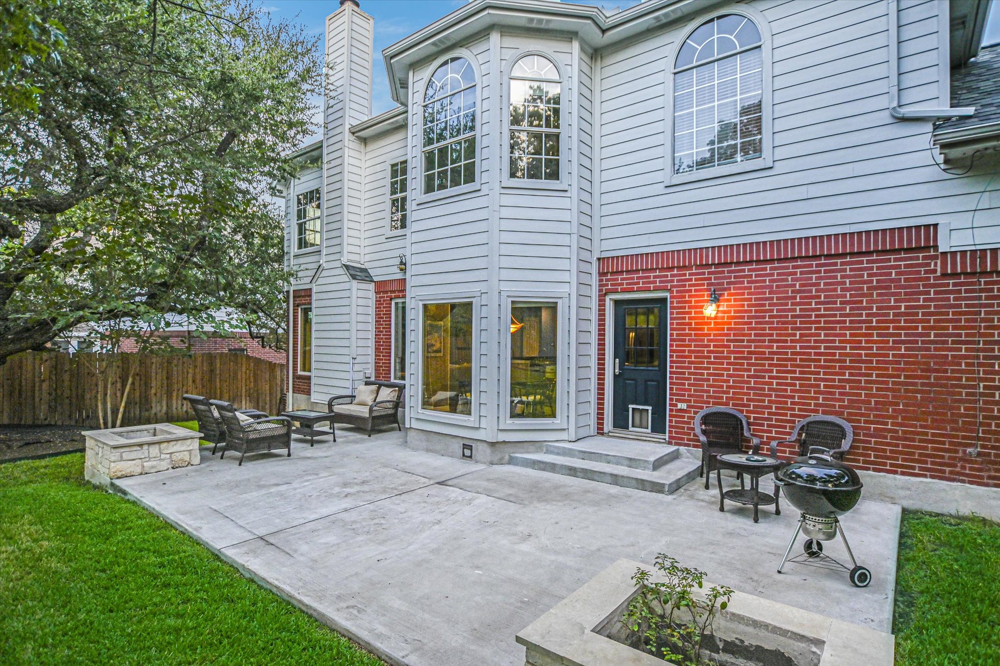 main property photo 5