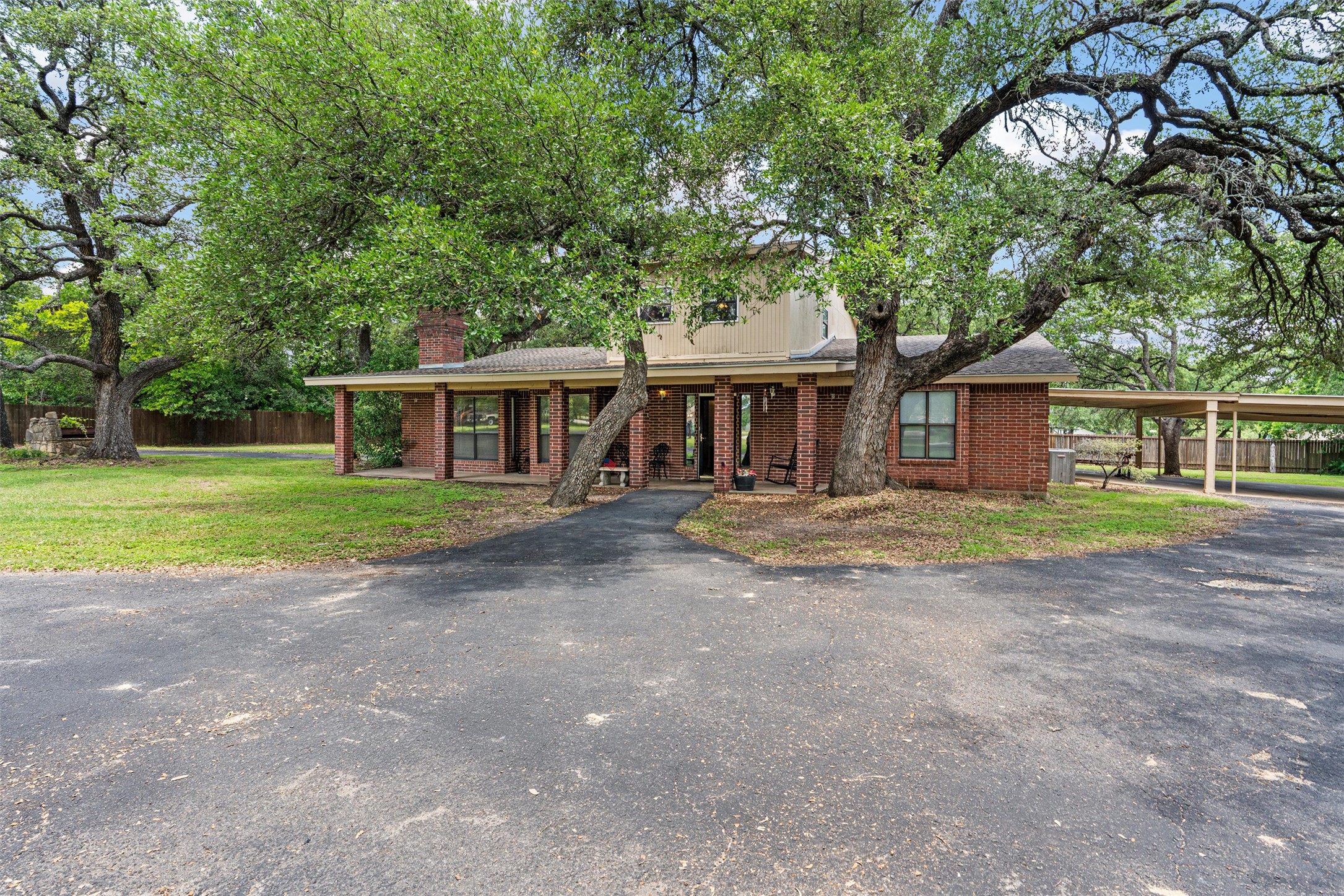 main property photo 3