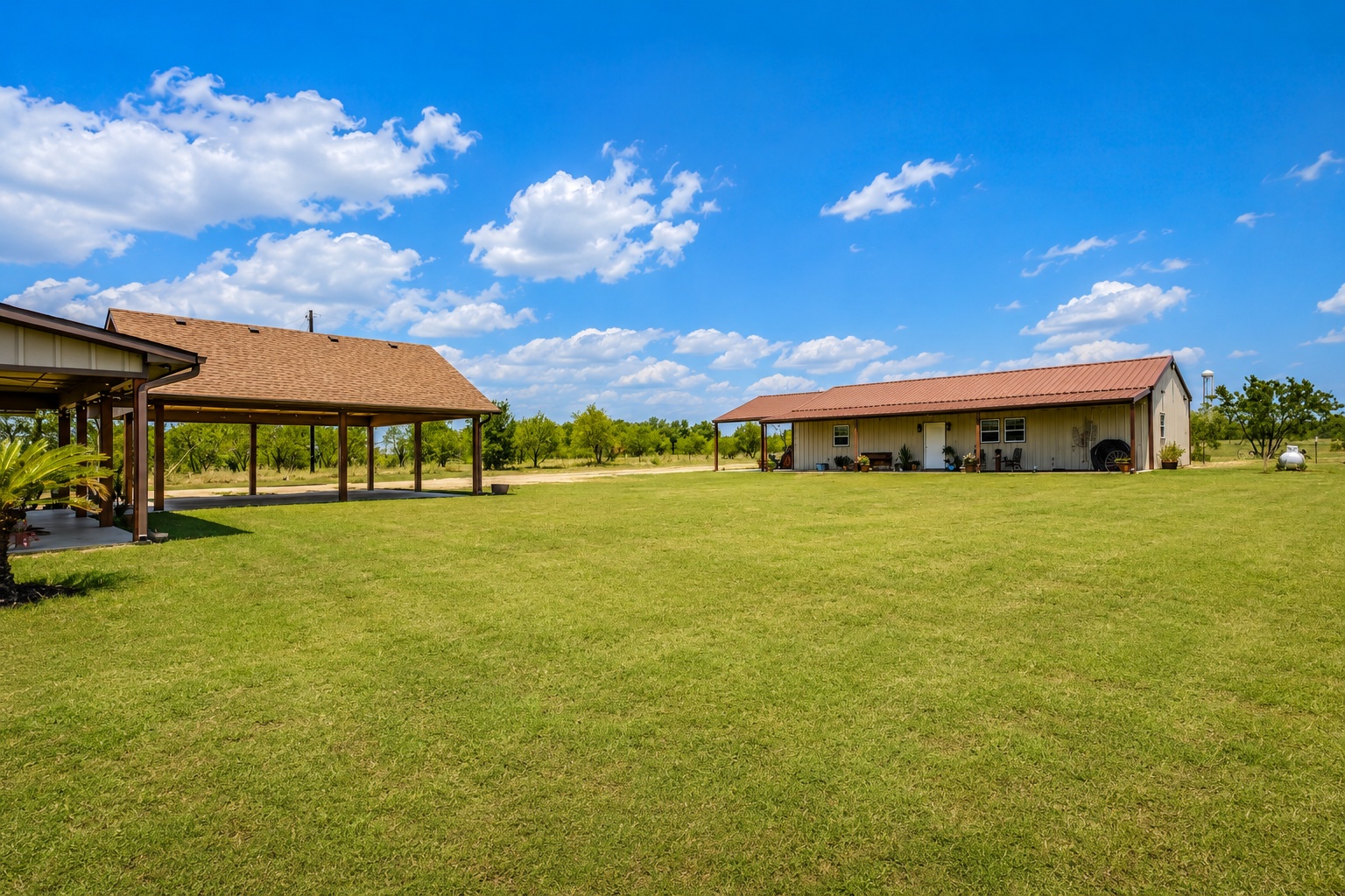 main property photo 26
