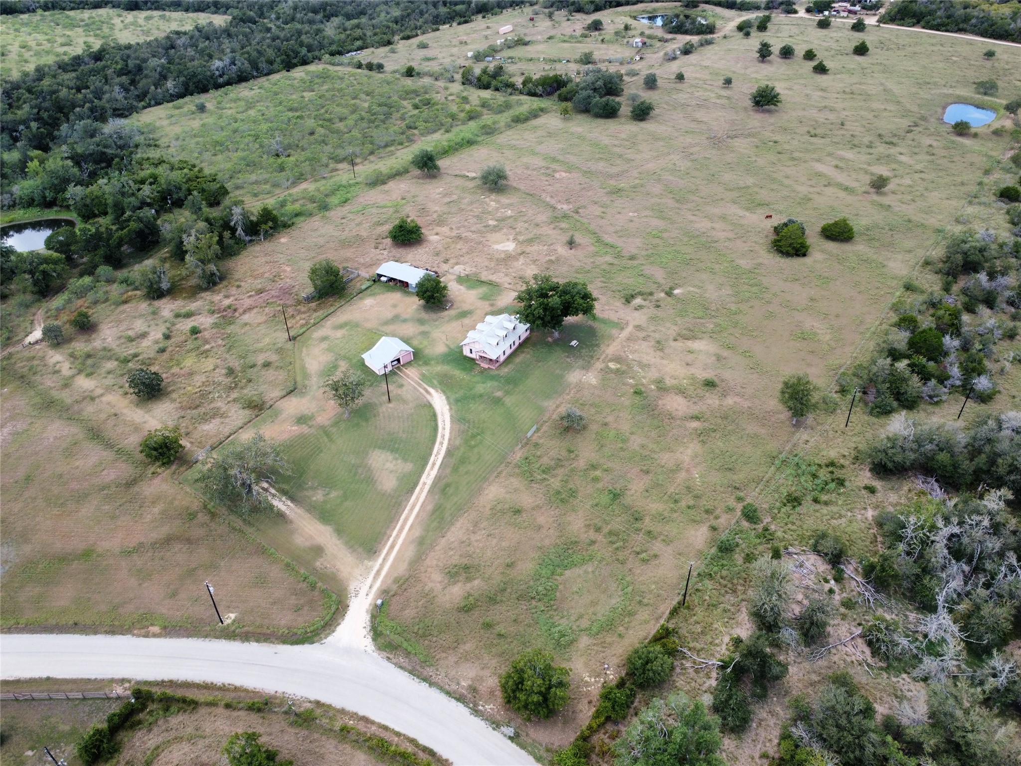 main property photo 11