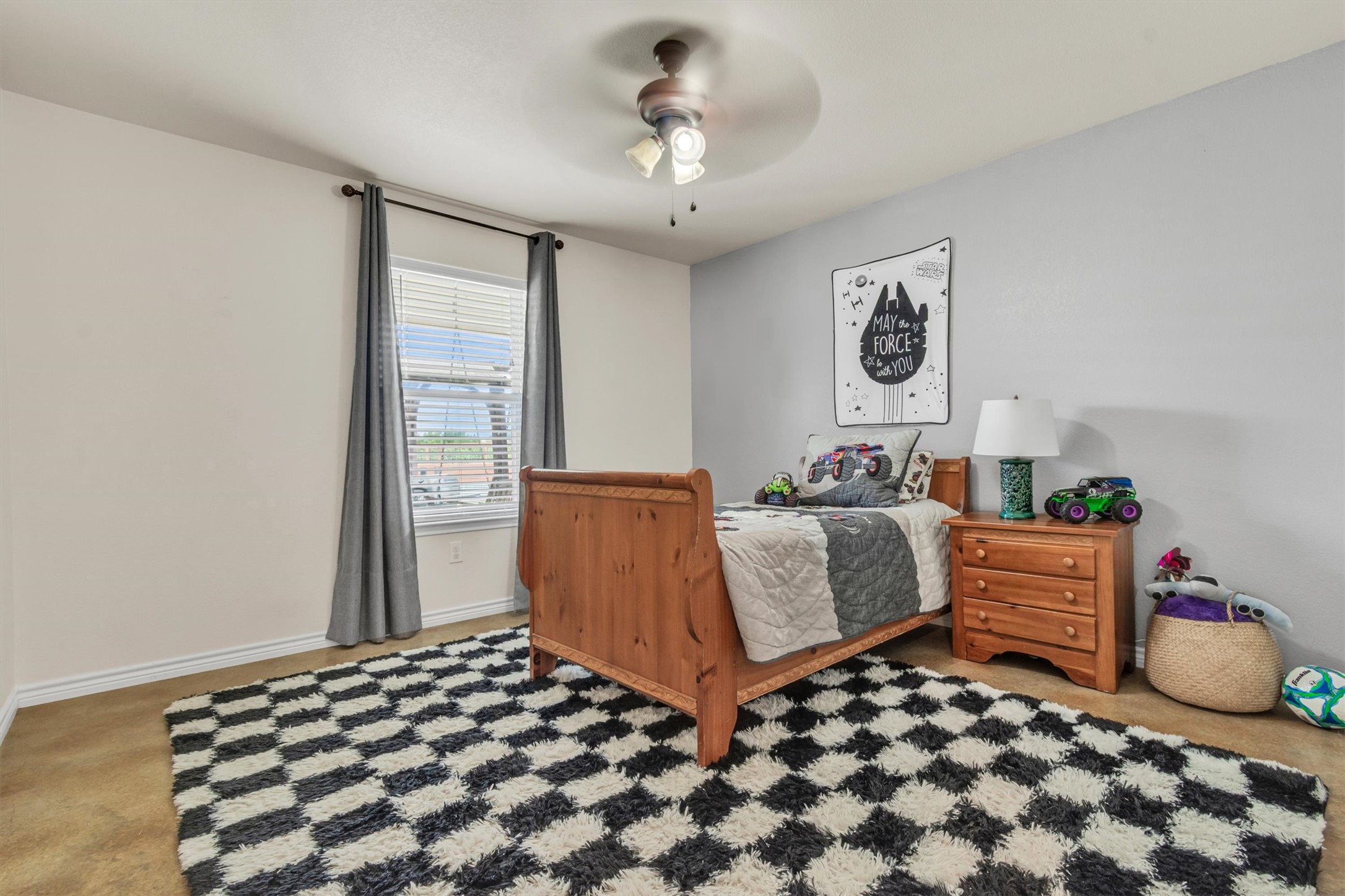 main property photo 18