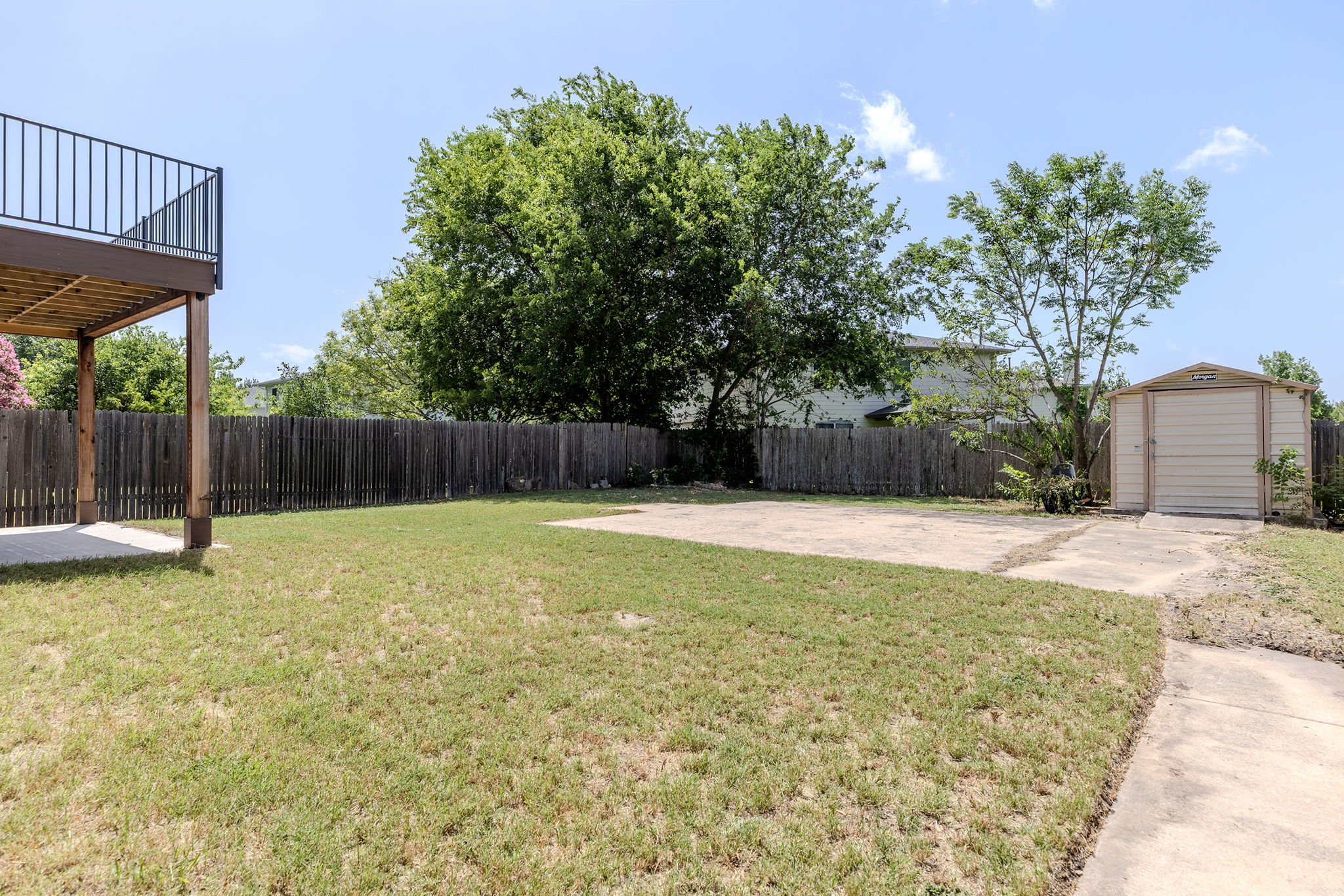 main property photo 34