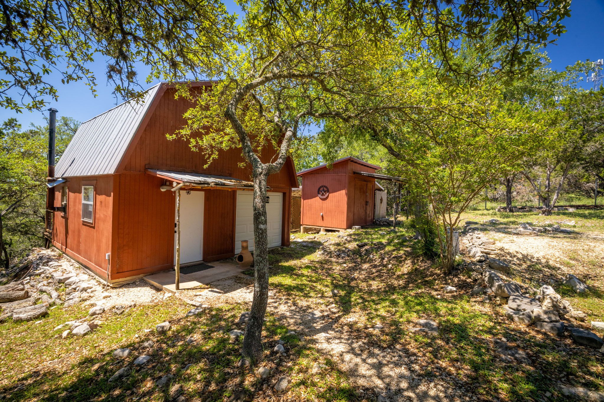 main property photo 37
