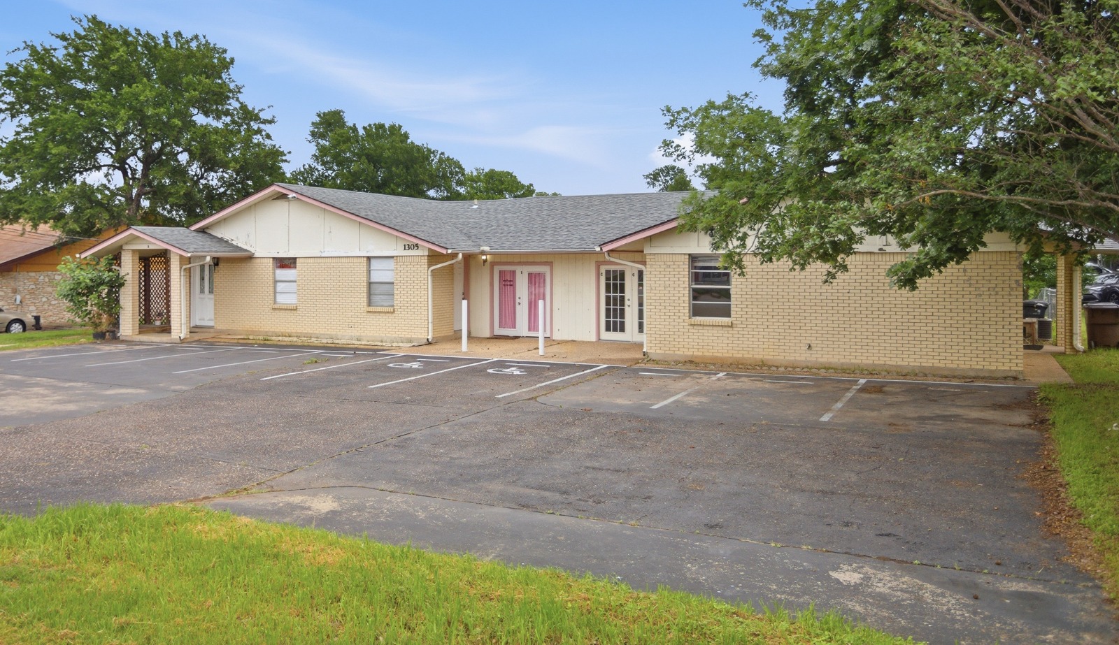 main property photo 1