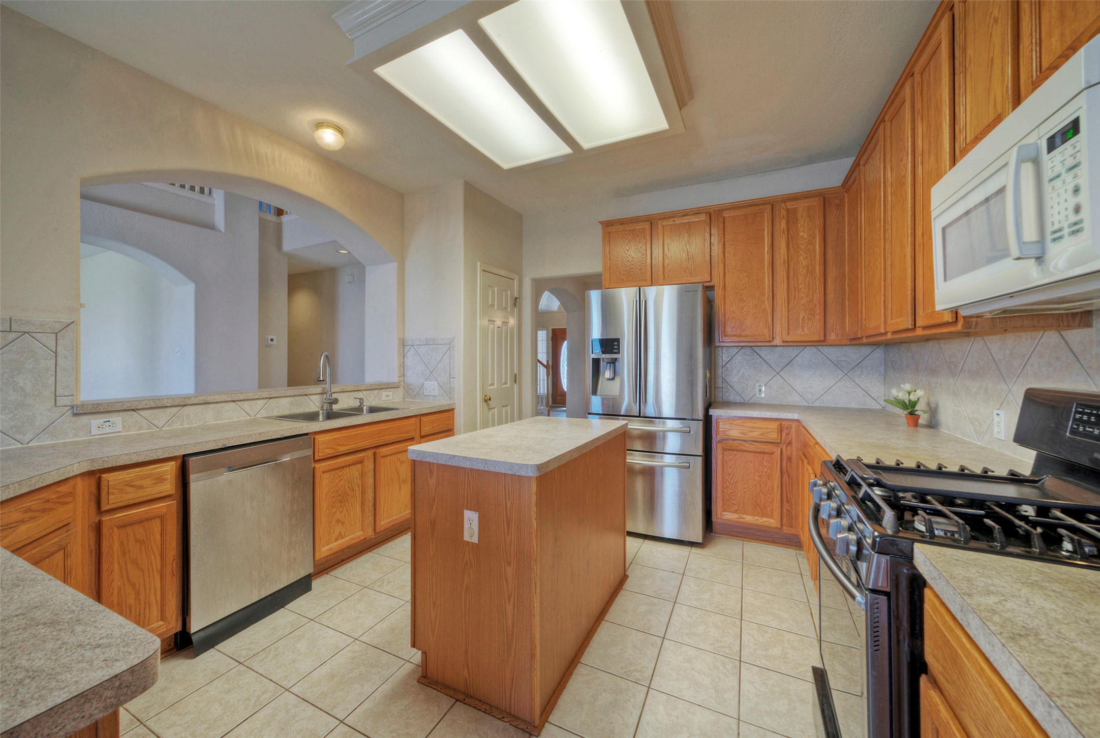 main property photo 17