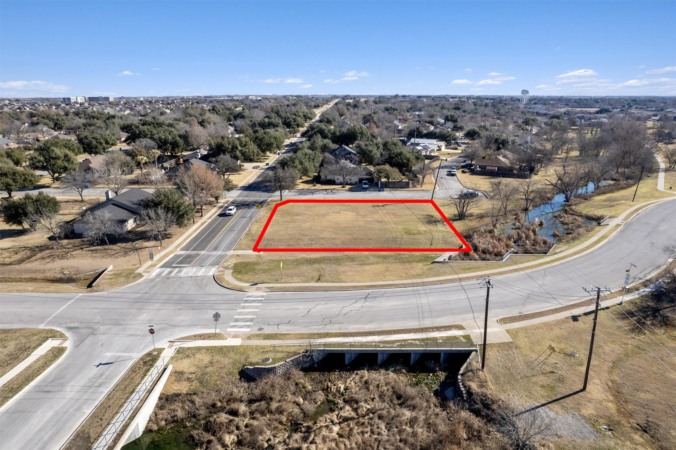 main property photo 10