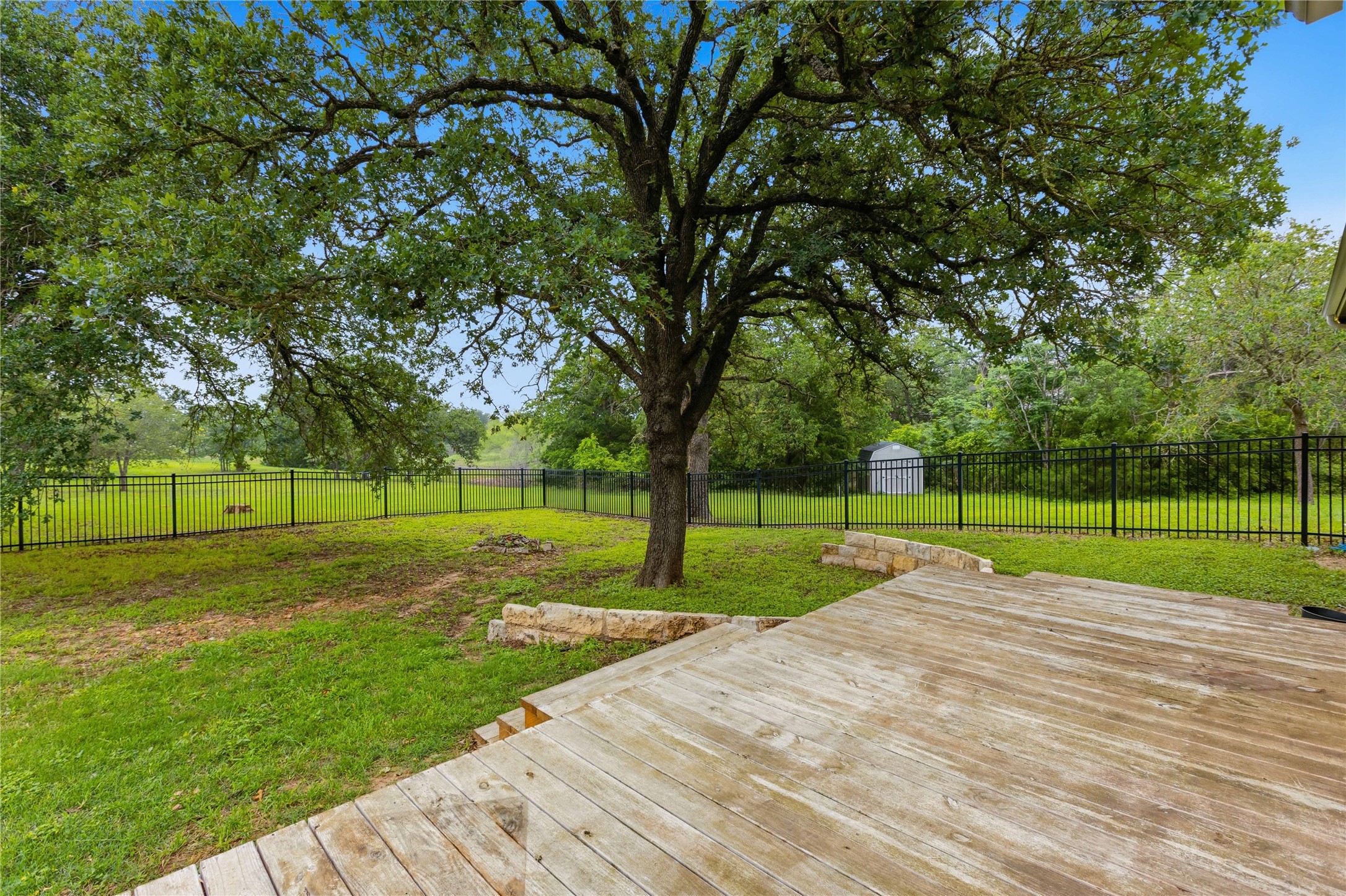 main property photo 34