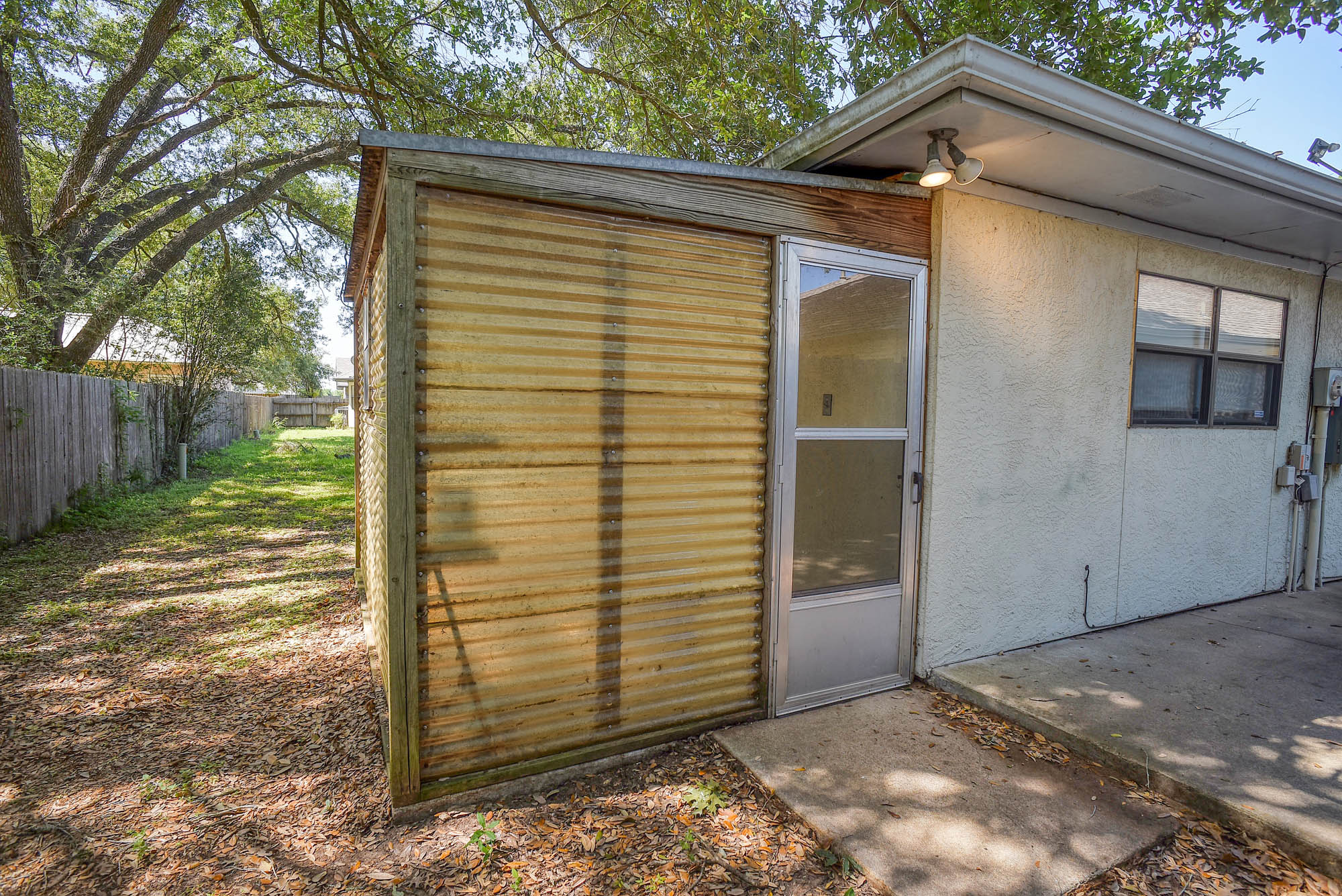 main property photo 31