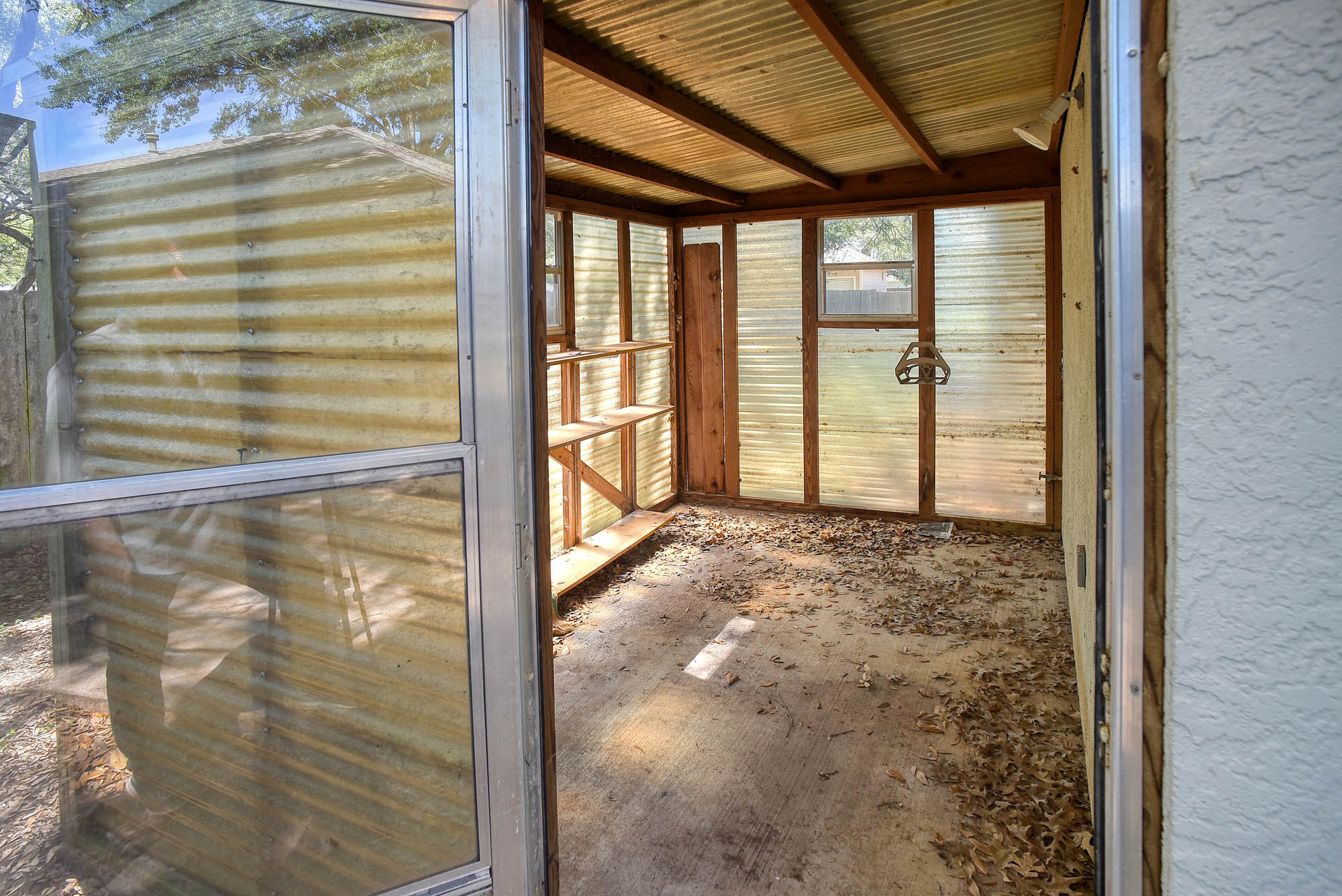 main property photo 32