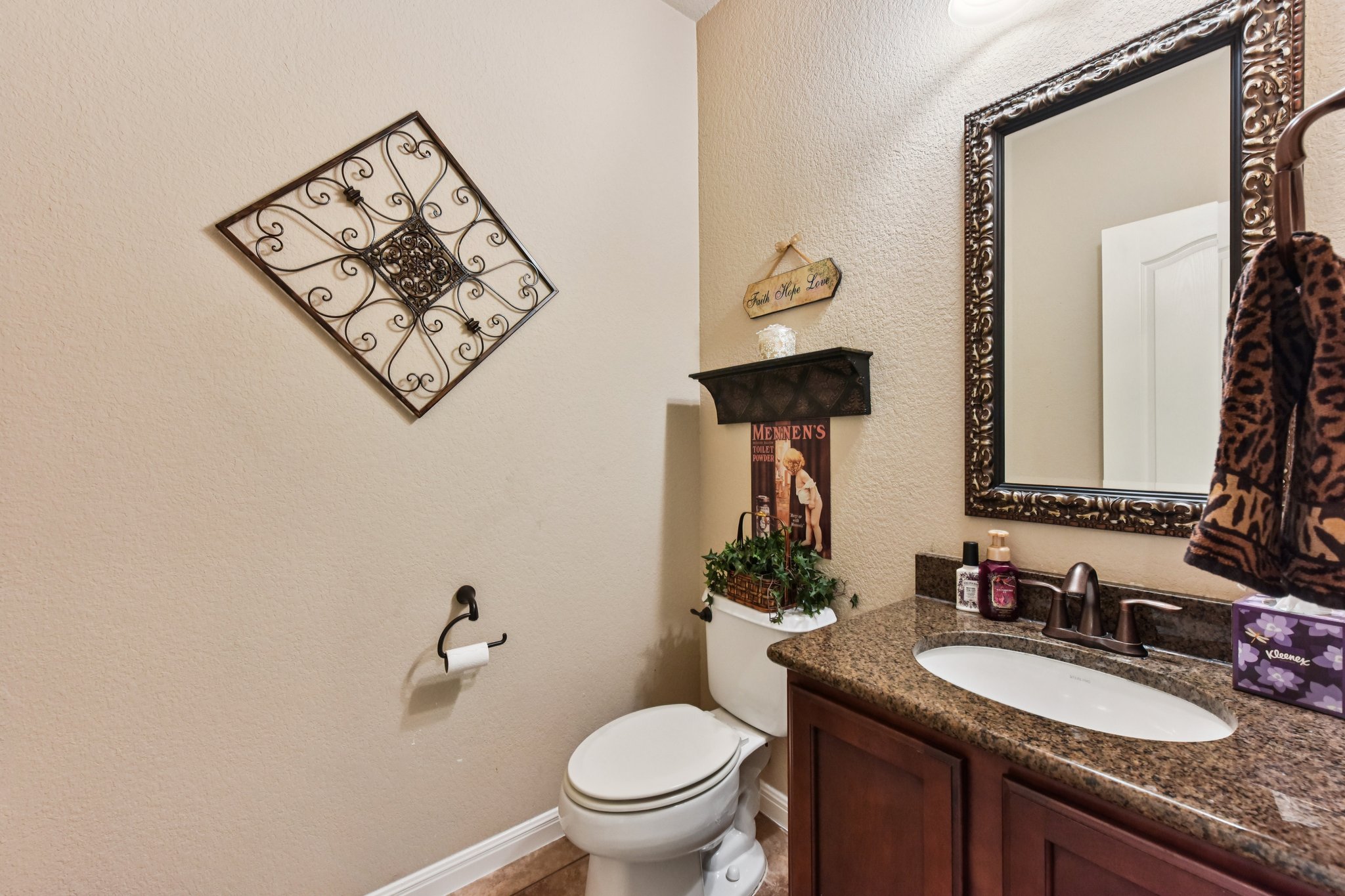 main property photo 9