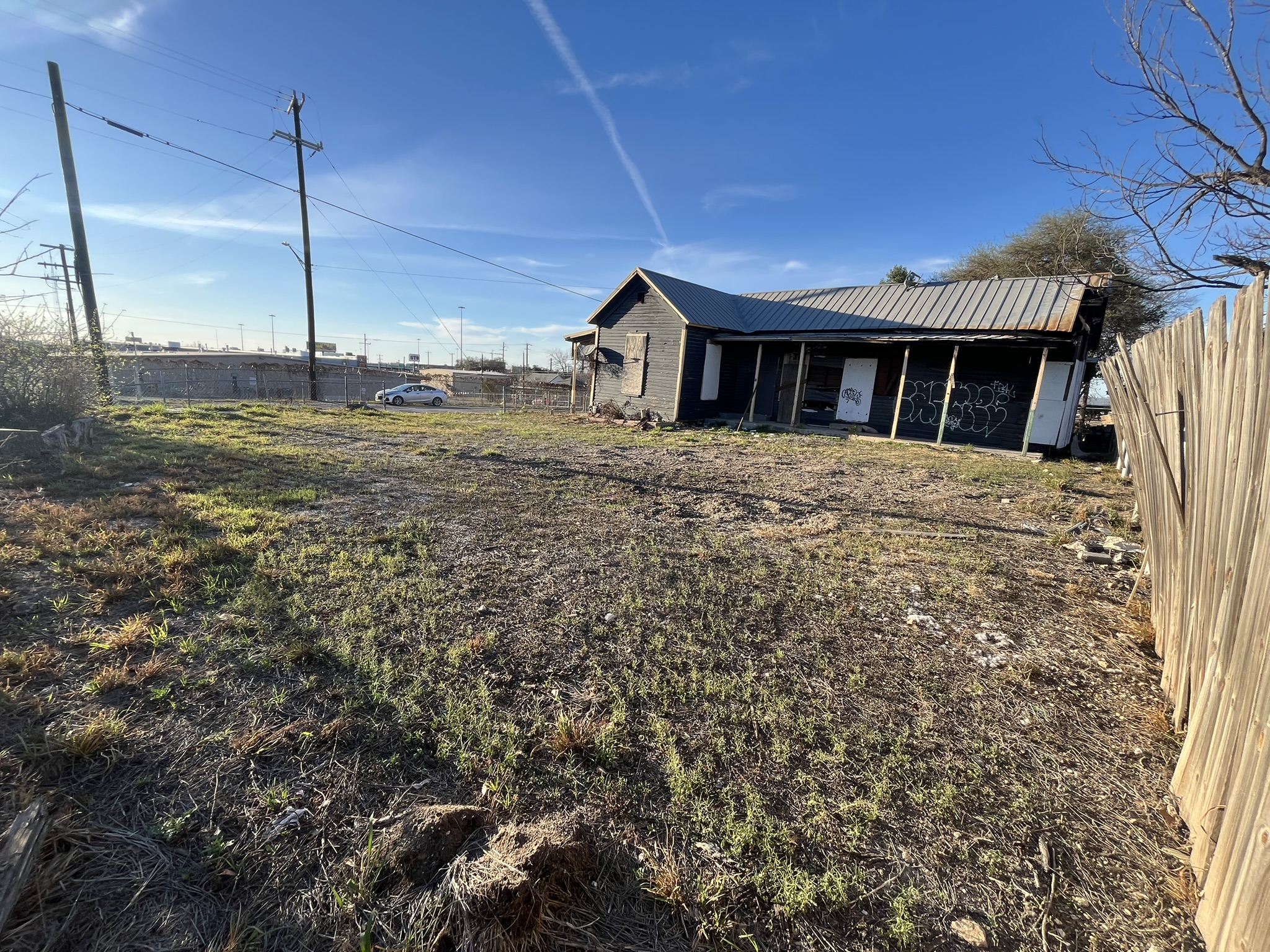 main property photo 3