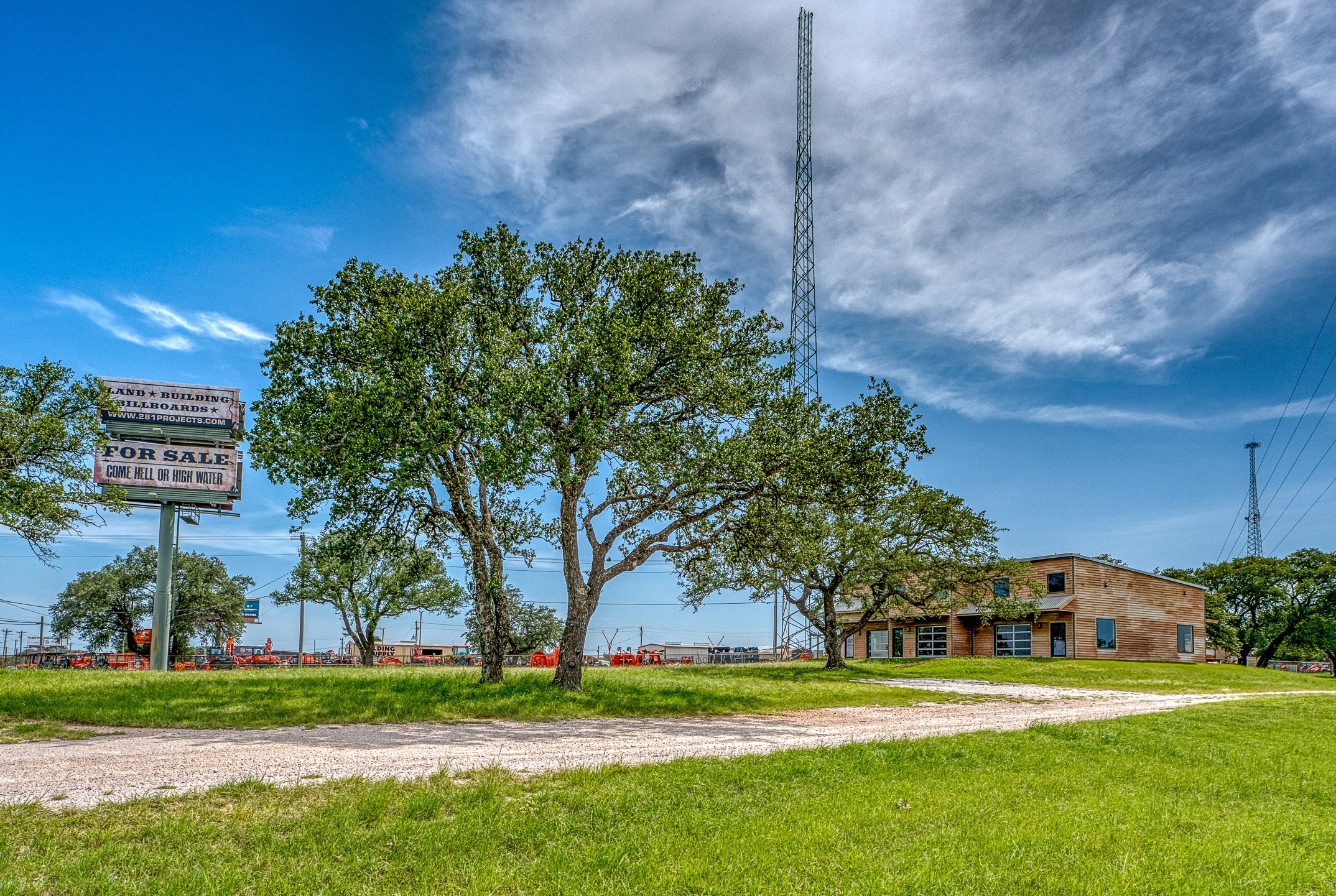 main property photo 11