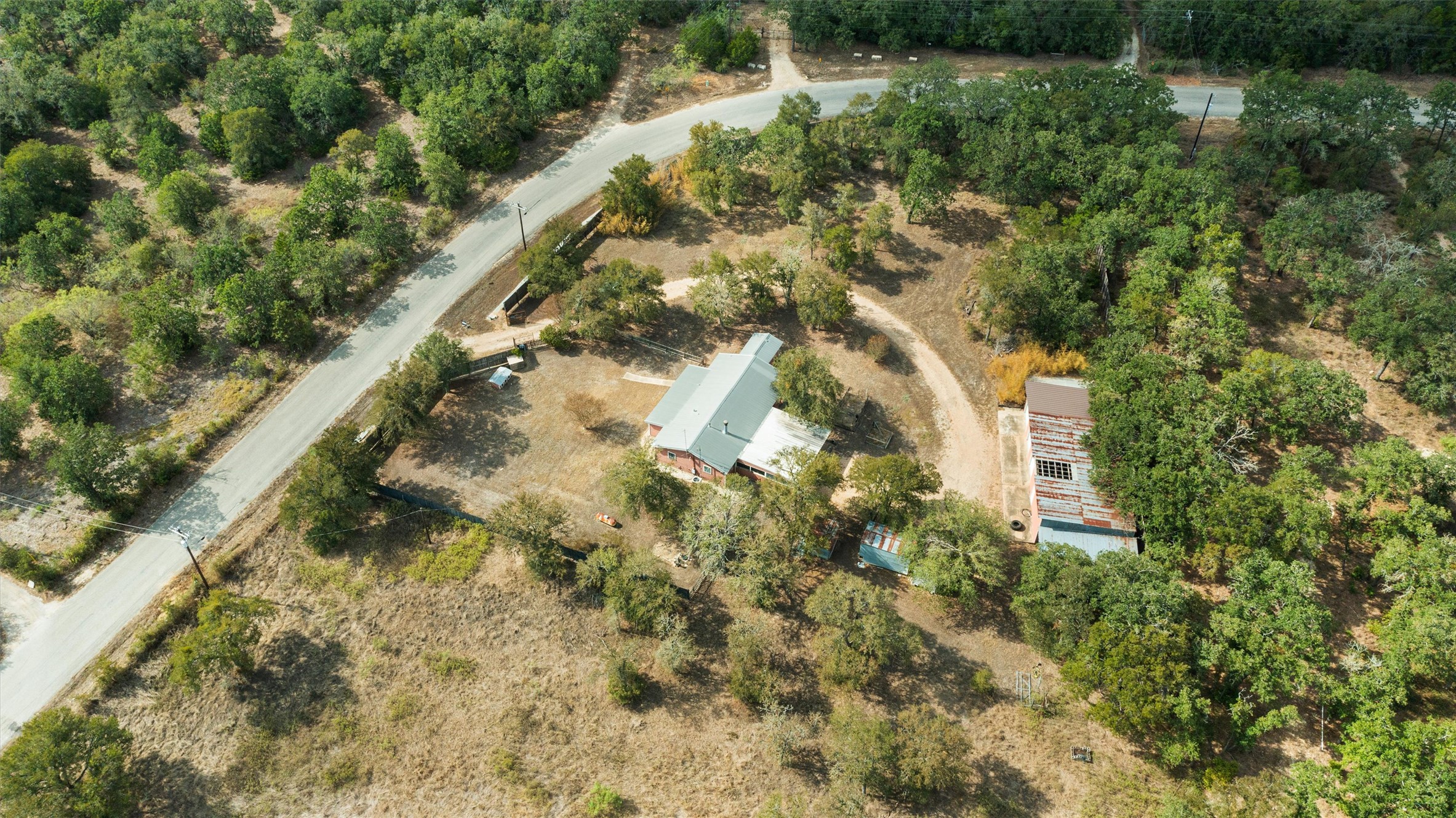 main property photo 8