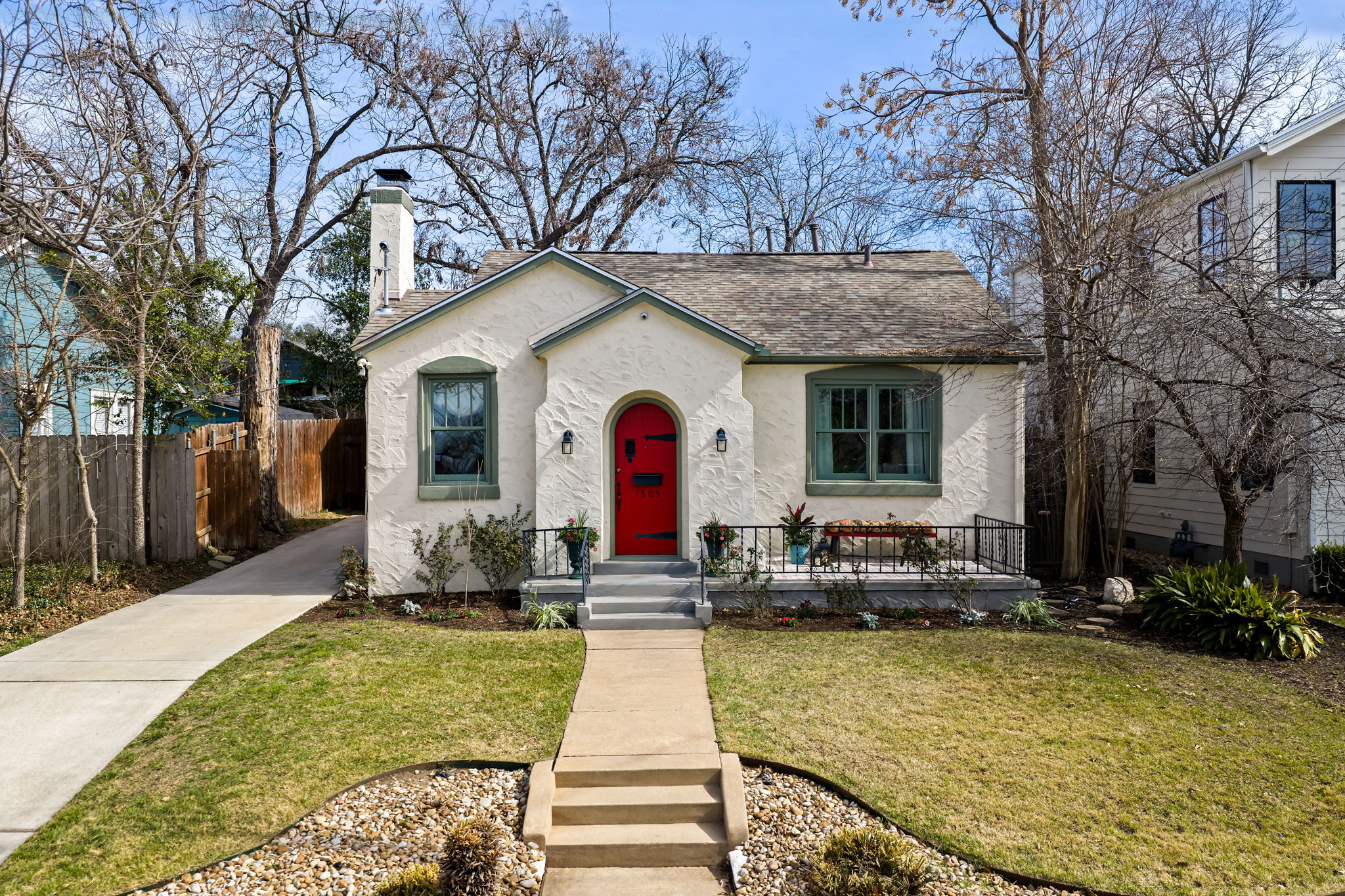 main property photo 2