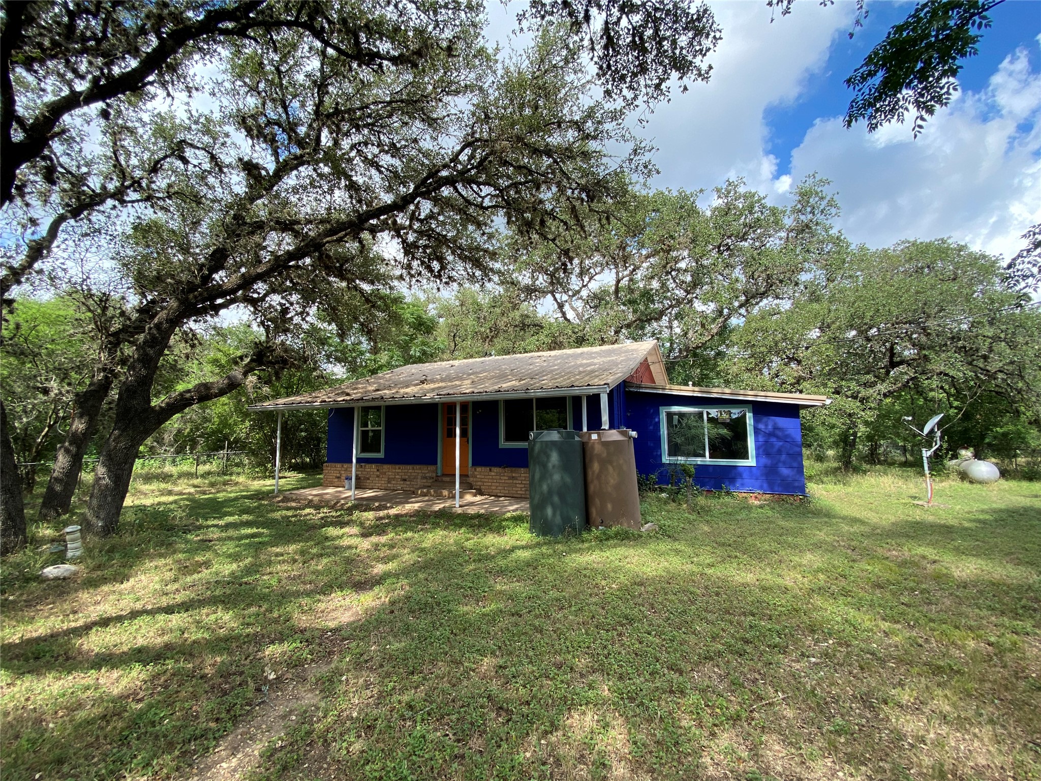 main property photo 12