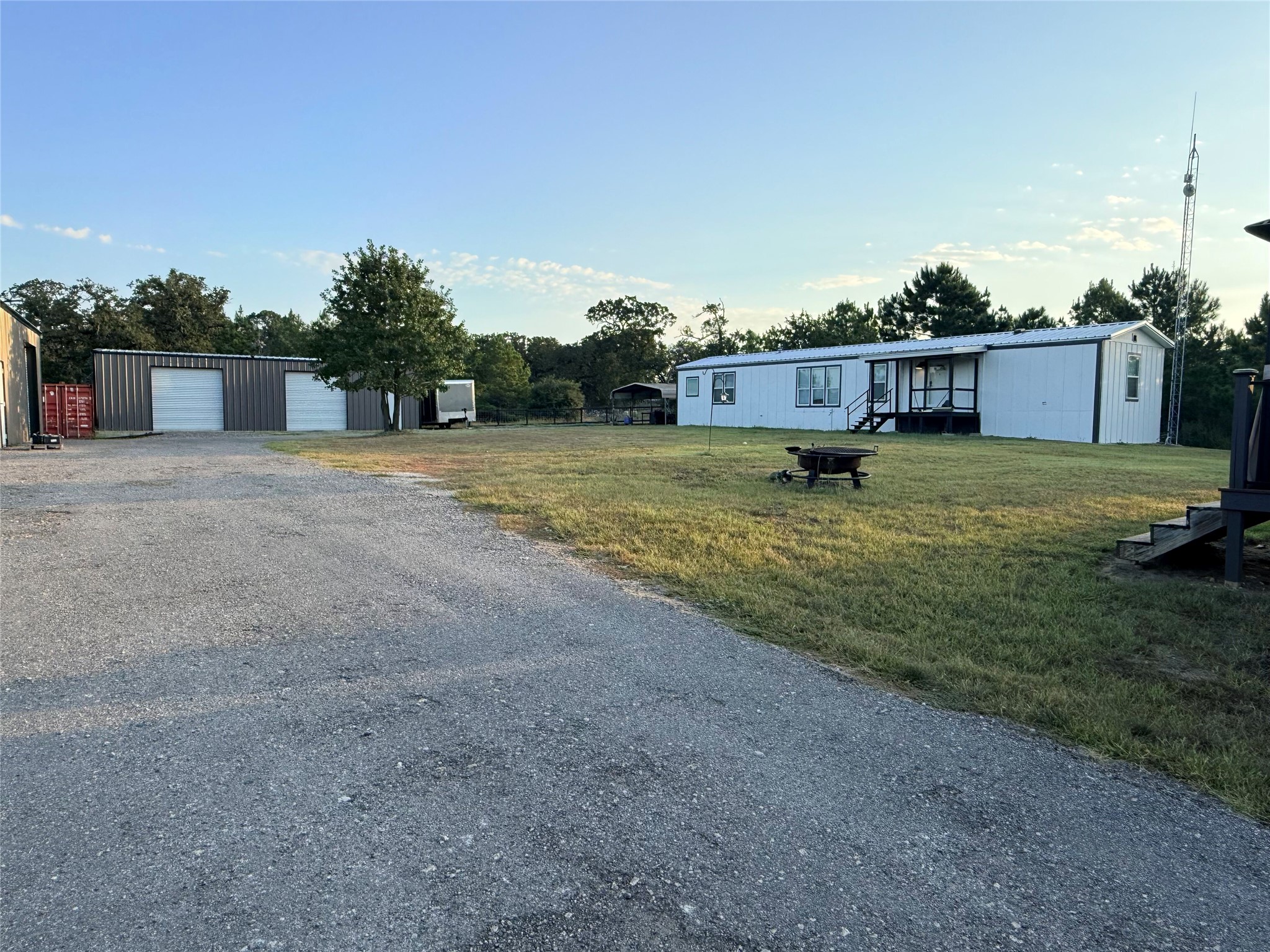 main property photo 12